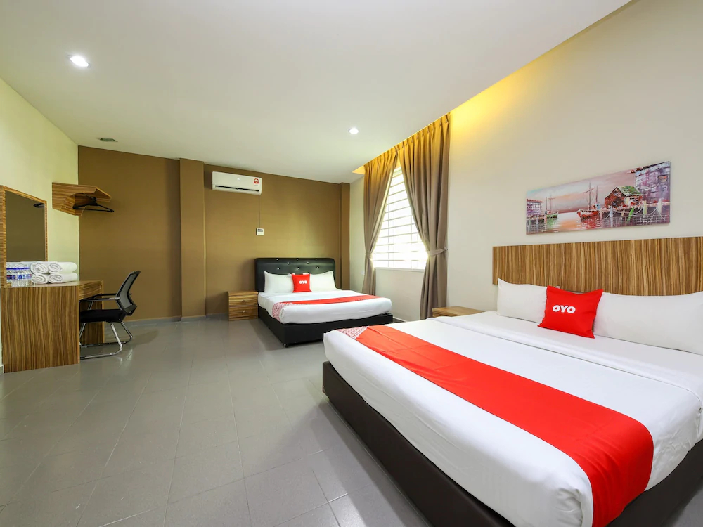 Riaz Hotel by OYO Rooms