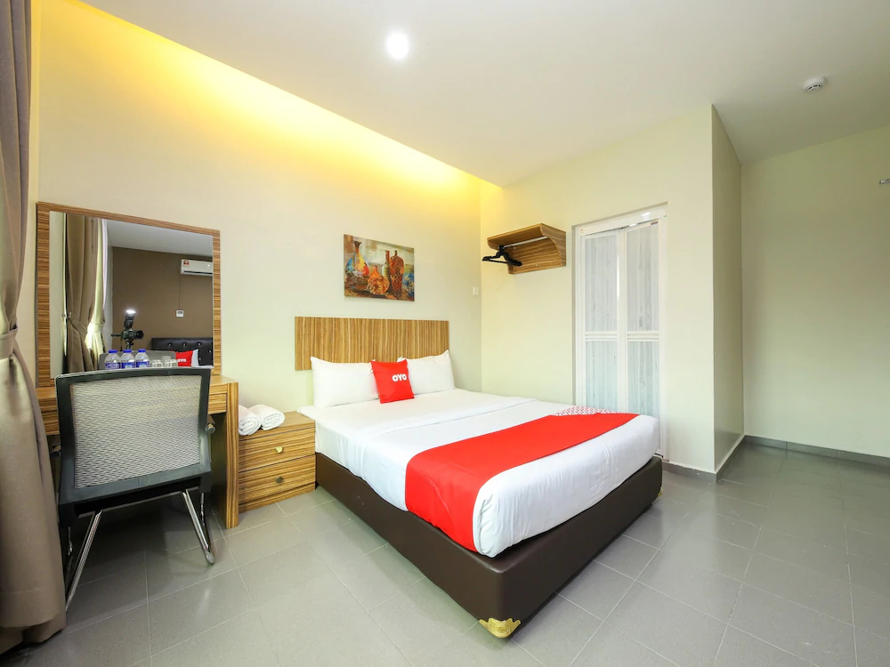 Riaz Hotel by OYO Rooms