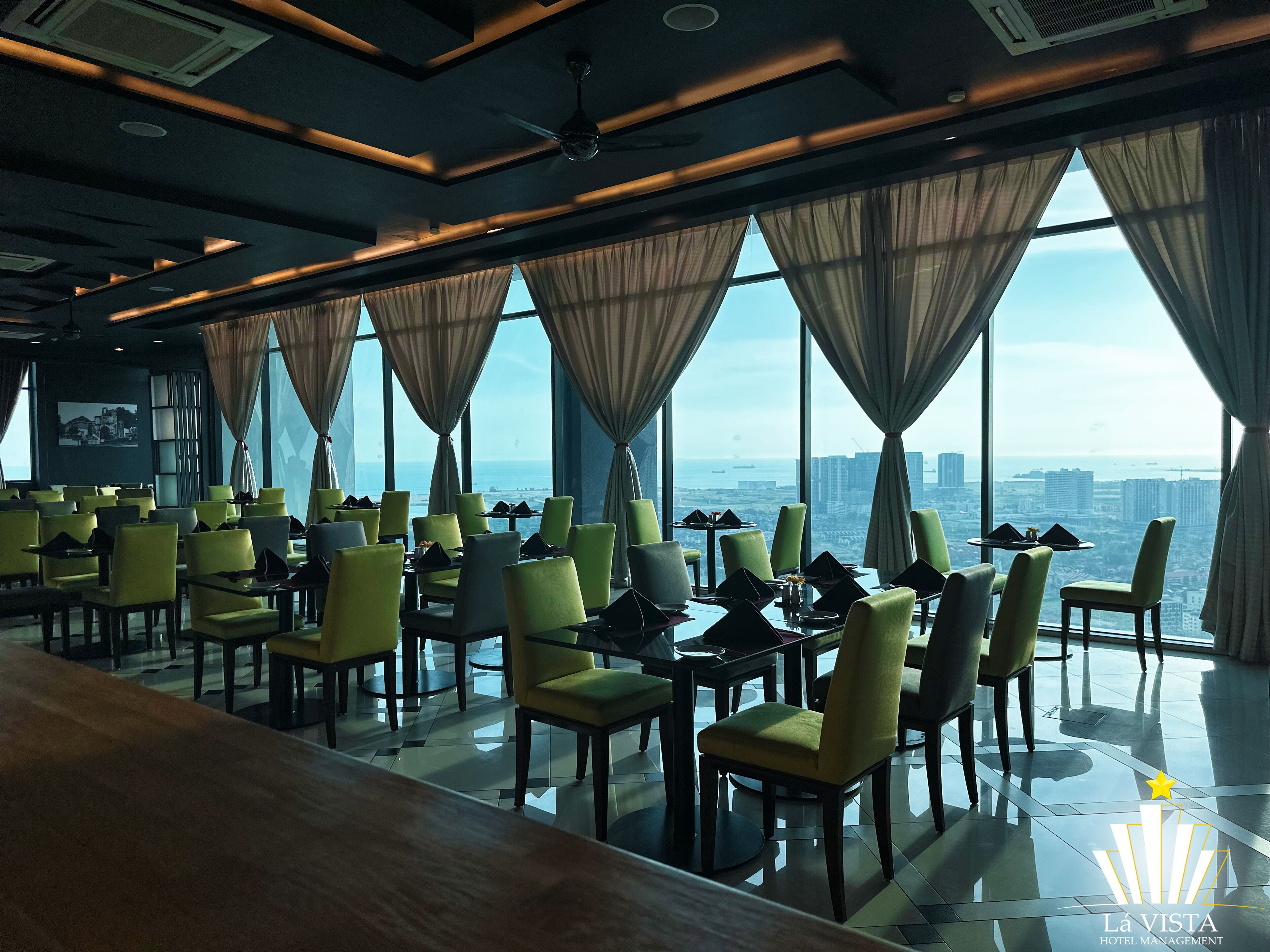 The Shore Hotel & Residences by La Vista