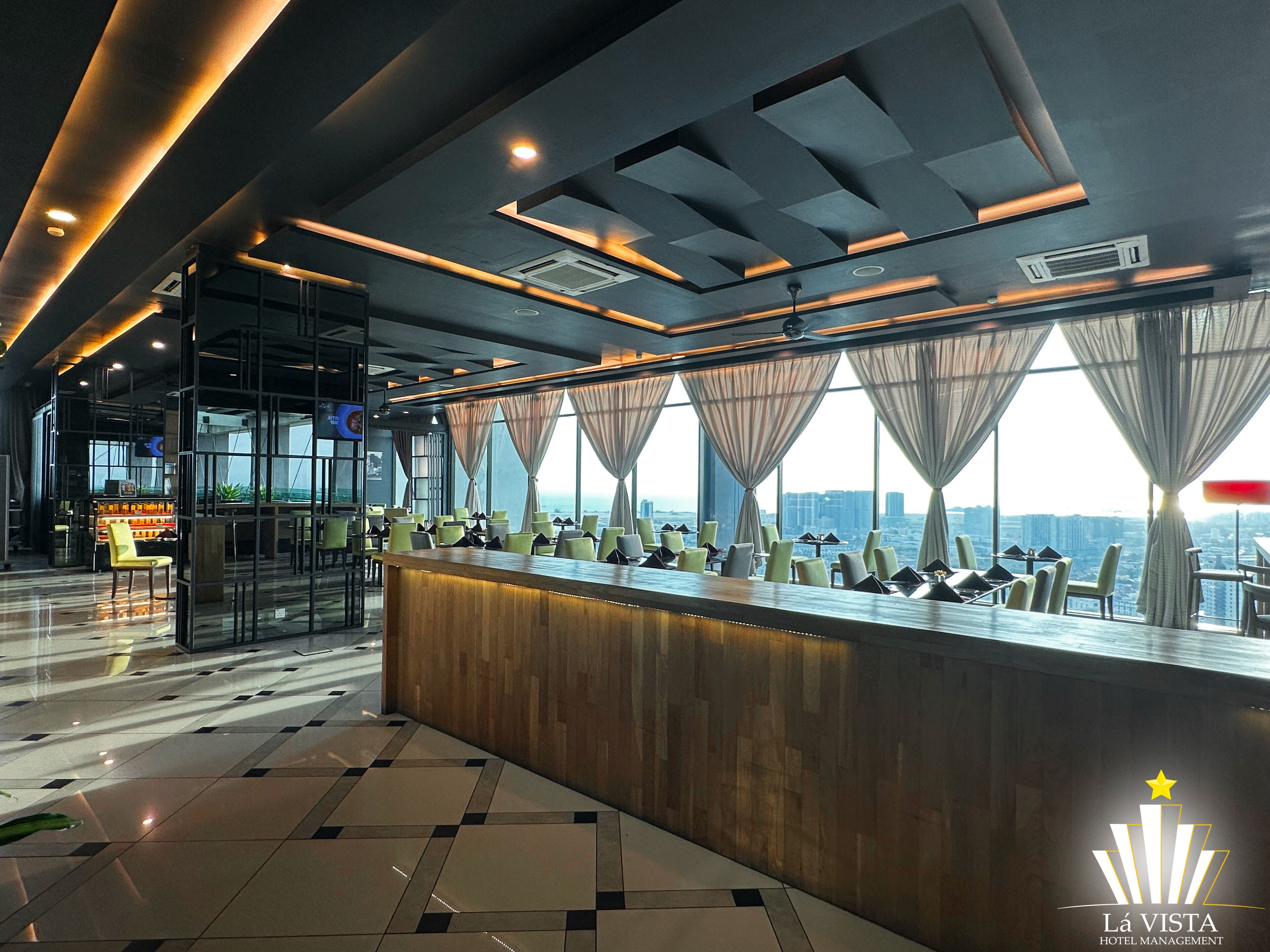 The Shore Hotel & Residences by La Vista