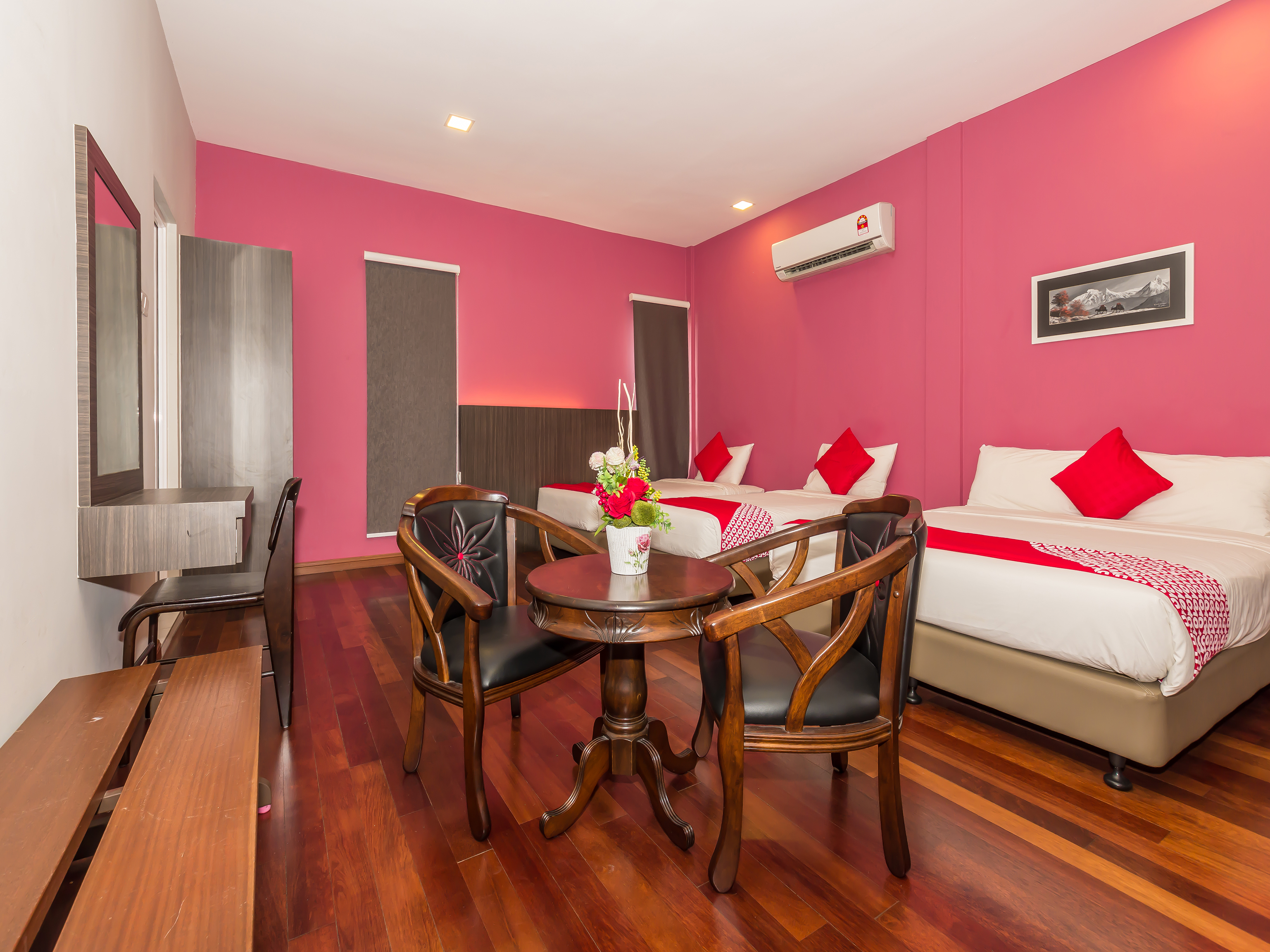 Trevor Hotel