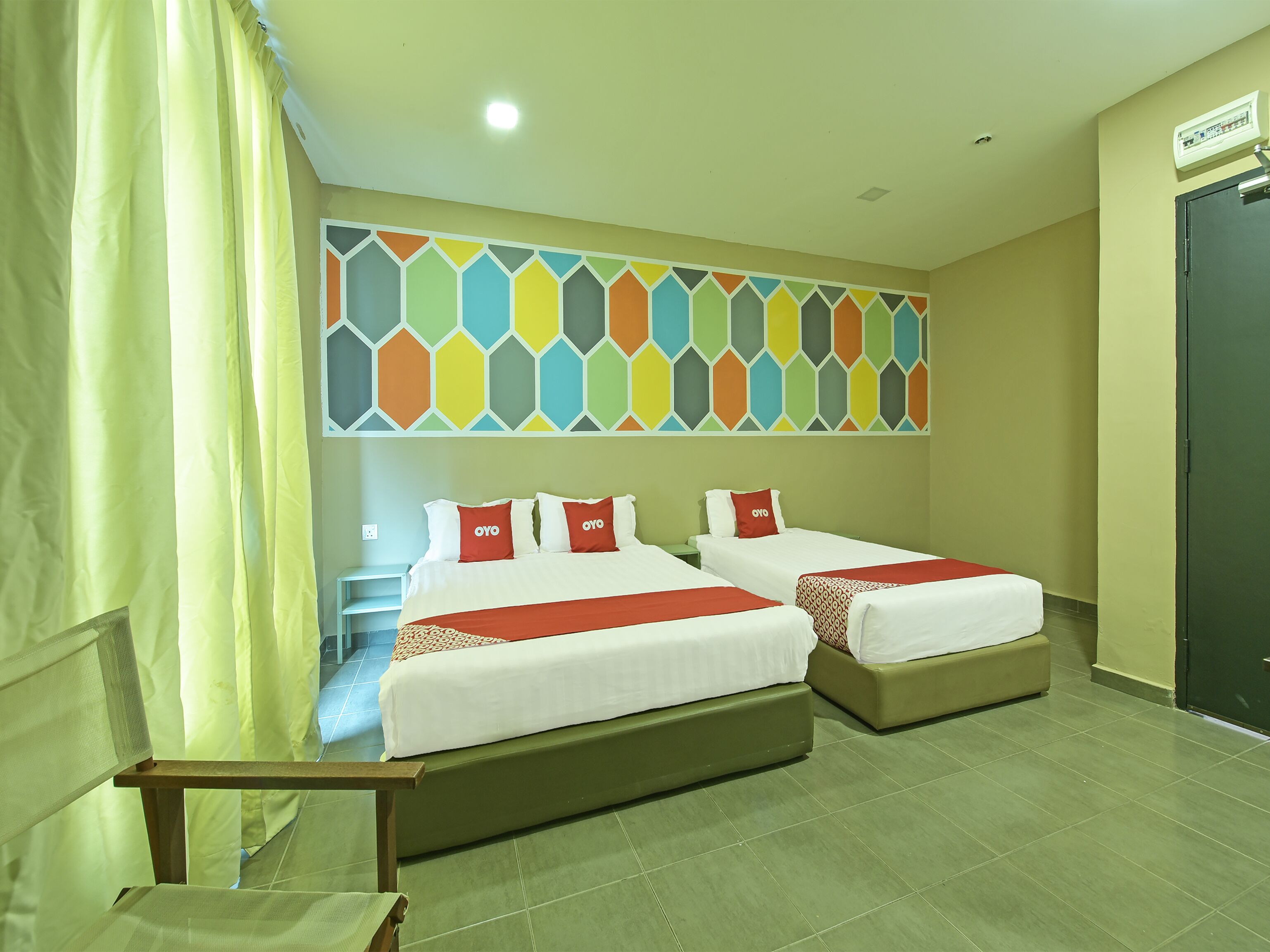 Venomi Hotel by OYO