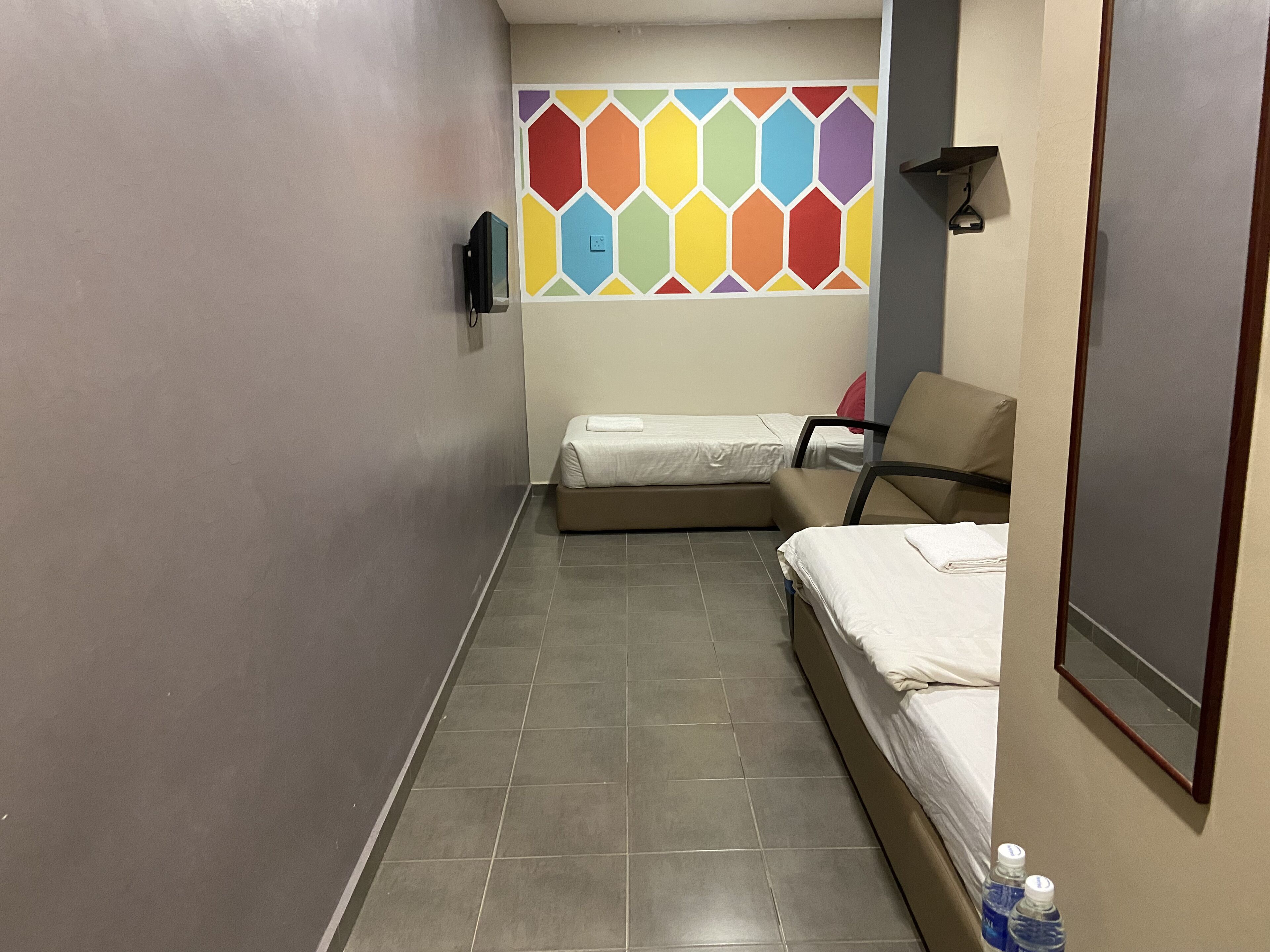 Venomi Hotel by OYO