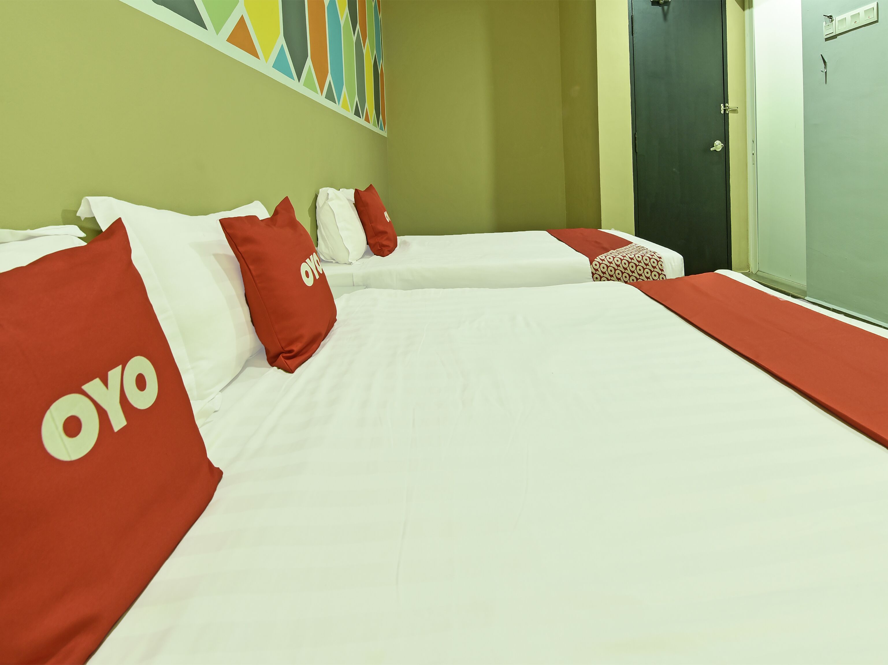 Venomi Hotel by OYO