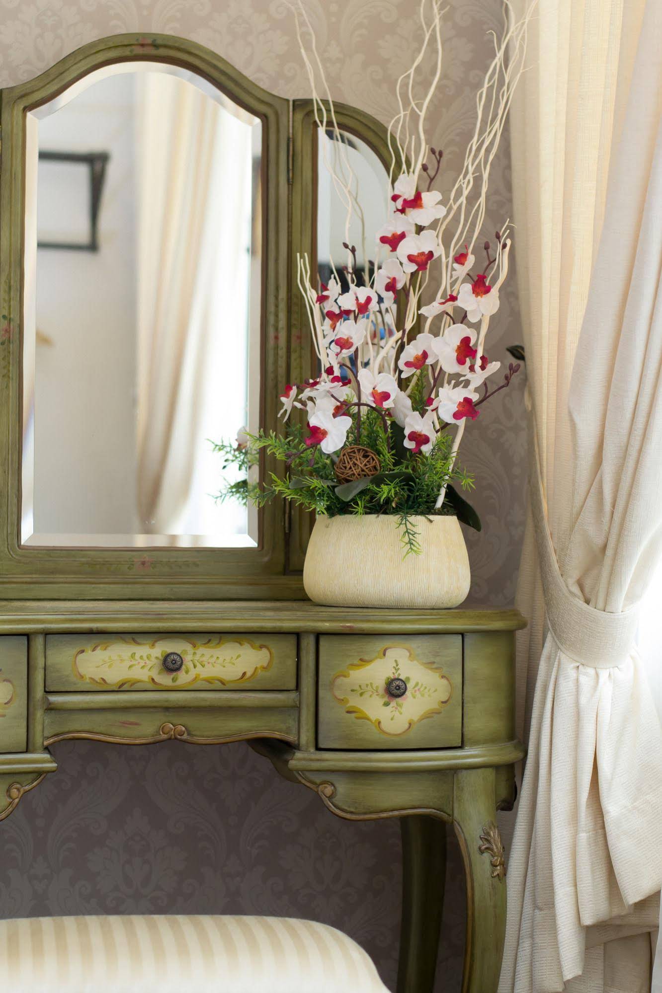 Vintage Eleven Guesthouse