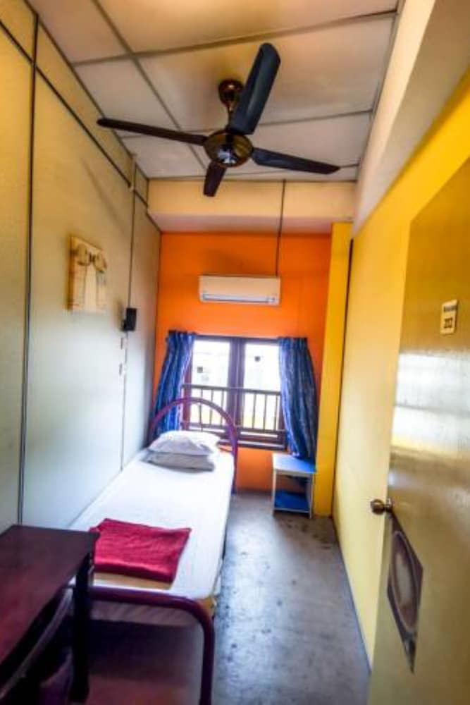 Vintage Inn by OYO Rooms