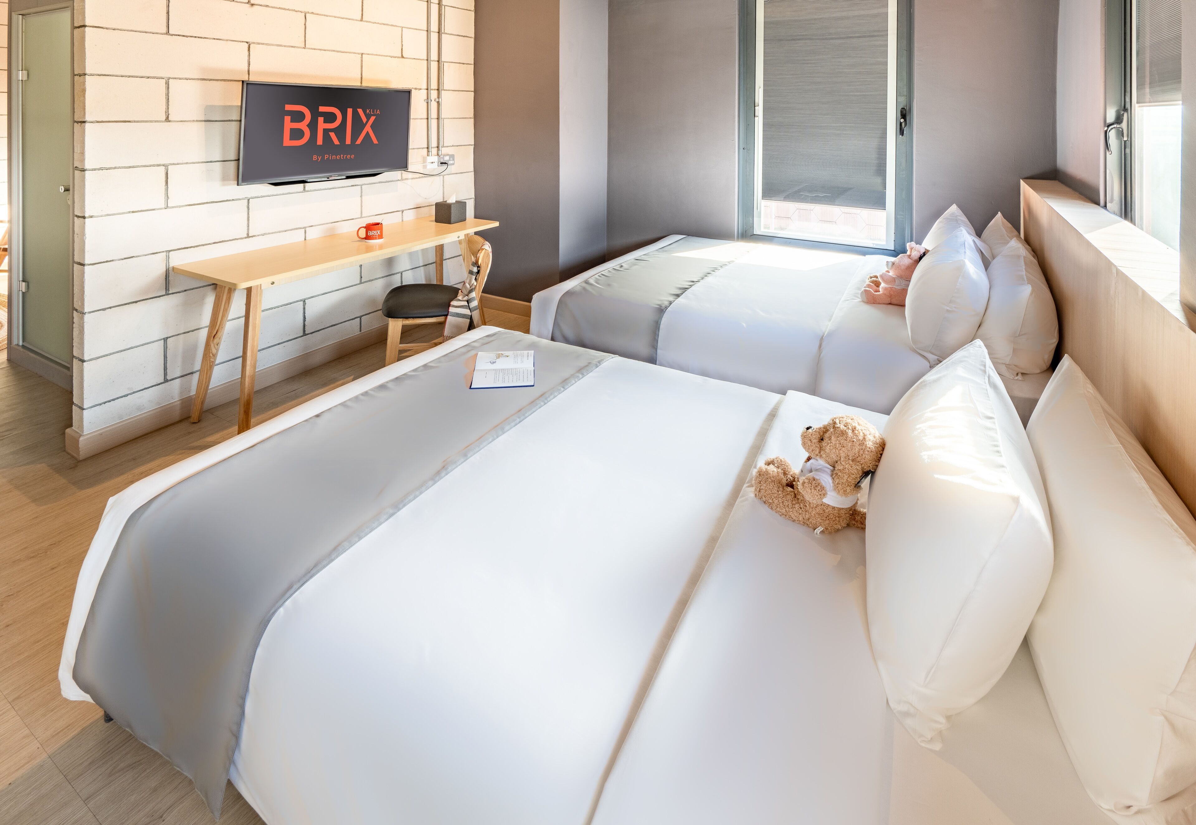 Brix Klia by Pinetree