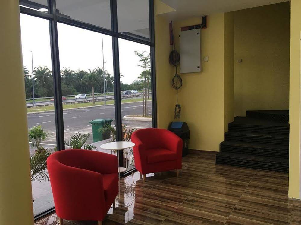 Swing & Pillows @ Kota Warisan