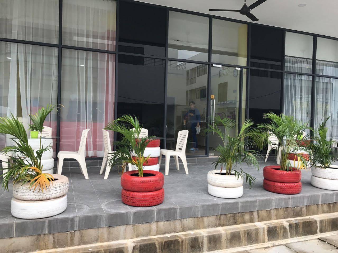 Swing & Pillows @ Kota Warisan