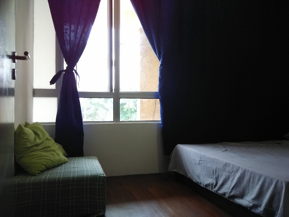 Moon Eleven Hostel