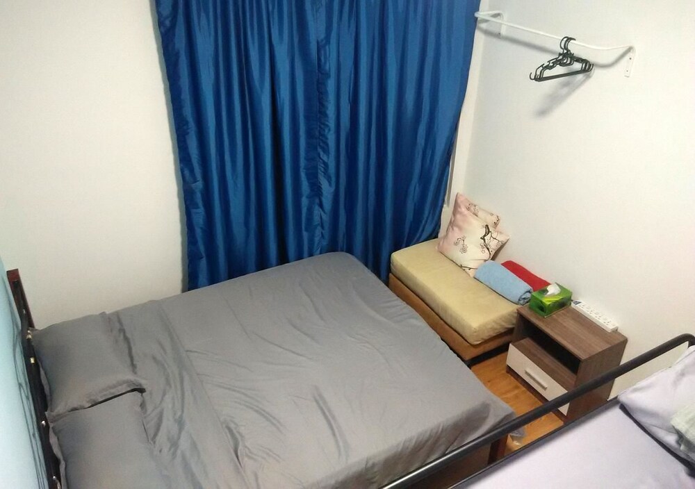 Moon Eleven Hostel