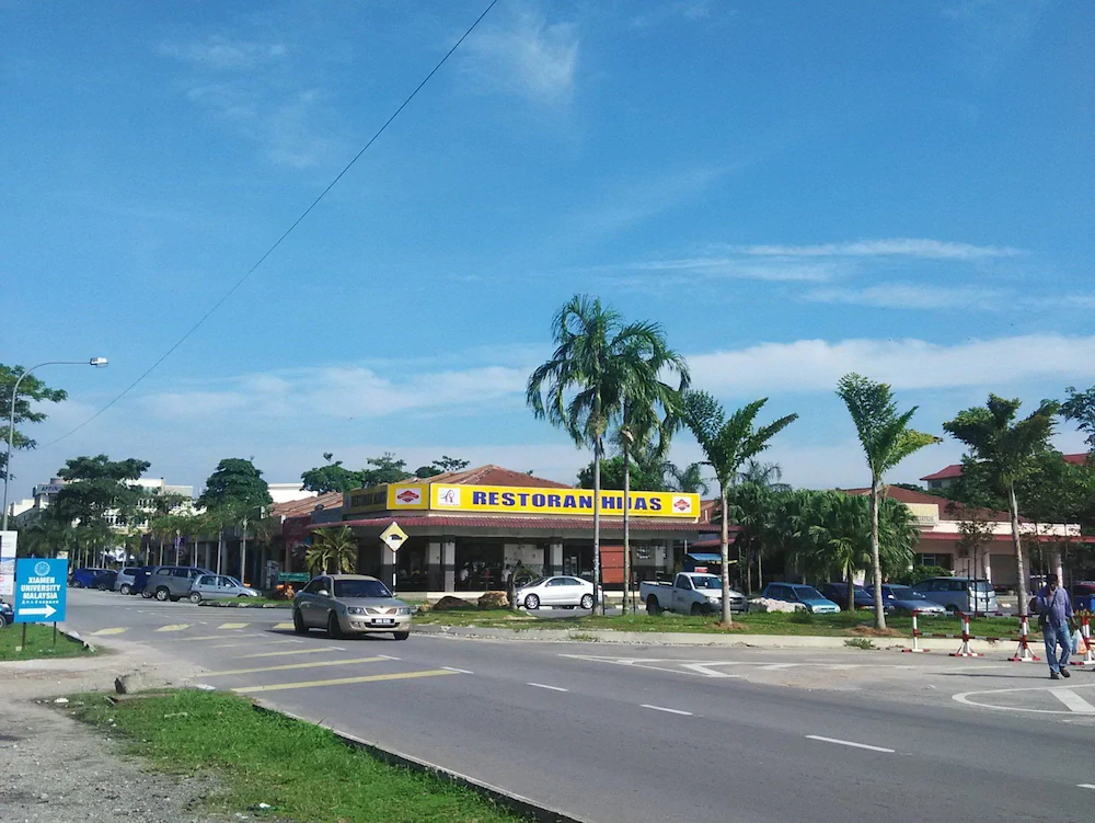 Moon Eleven Hostel