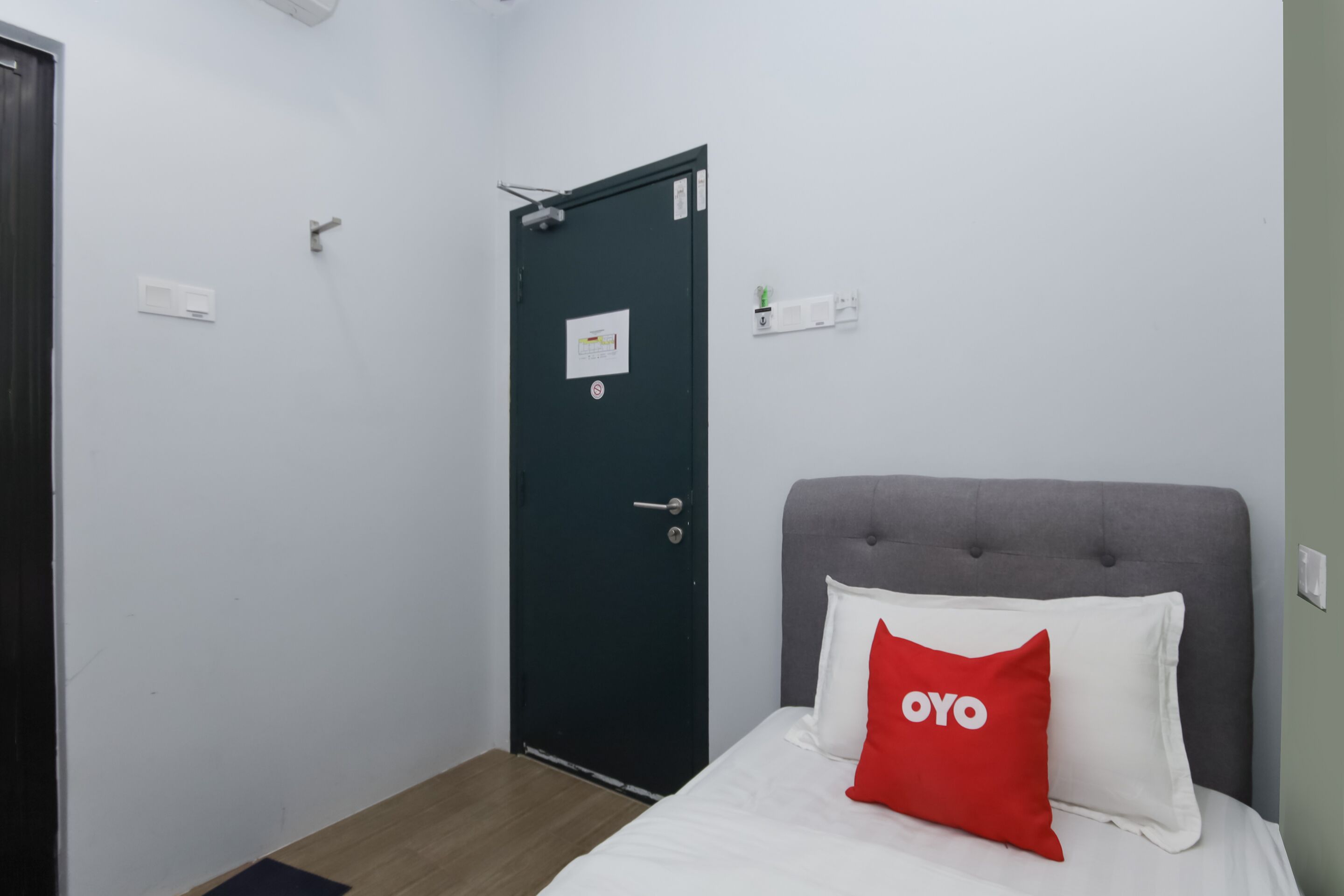 Oyo 90399 Green Home Hotel