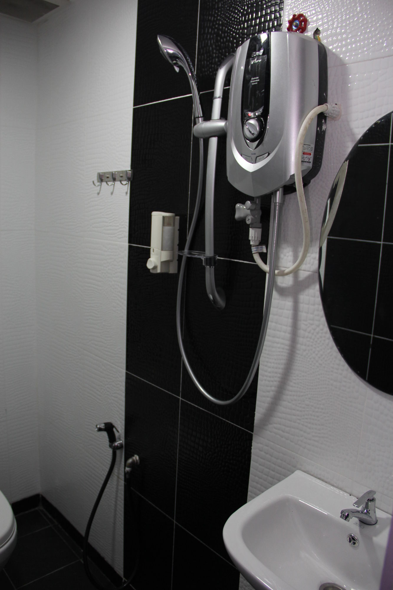 OYO 89665 Royale City Hotel
