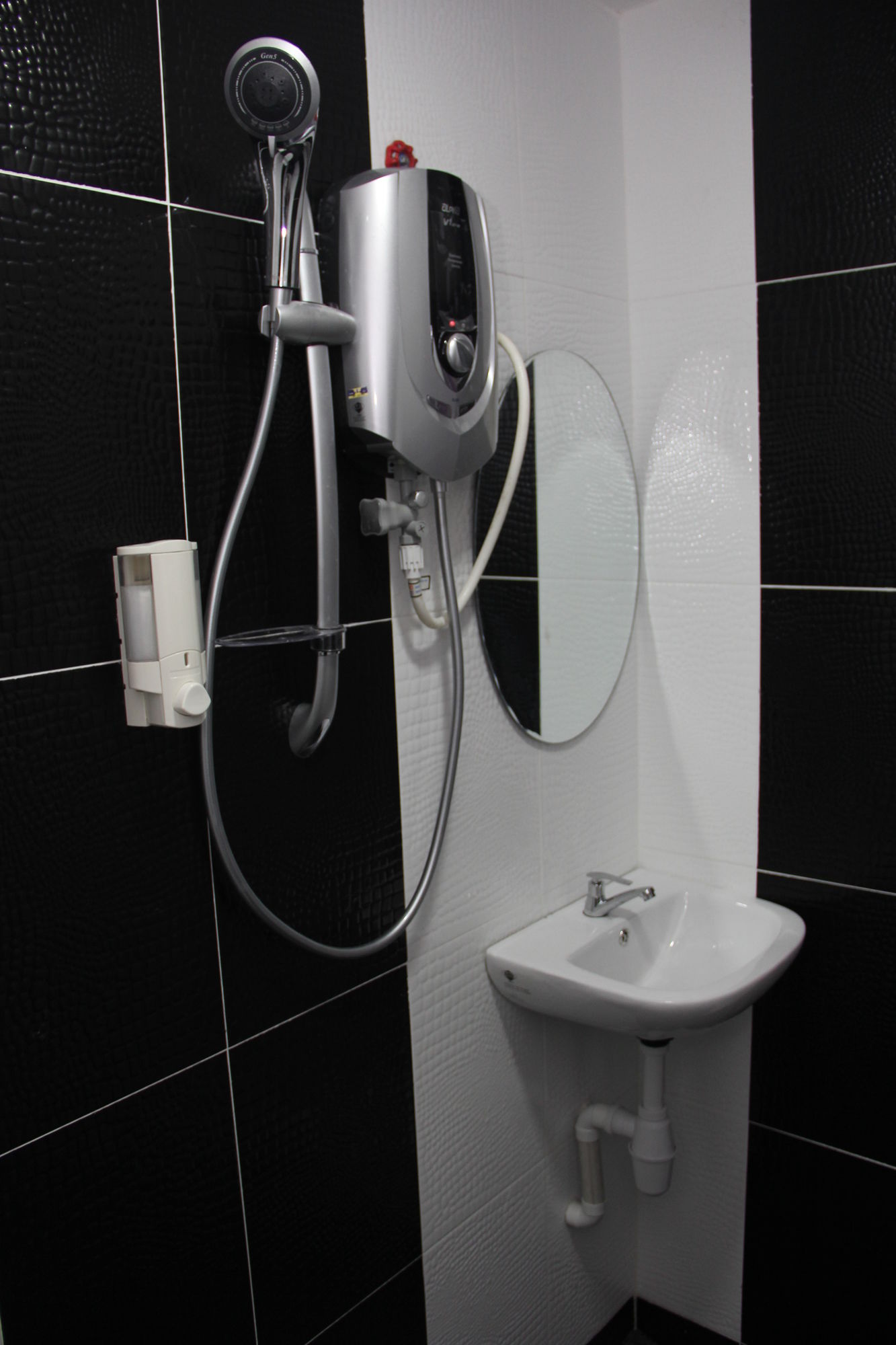 OYO 89665 Royale City Hotel