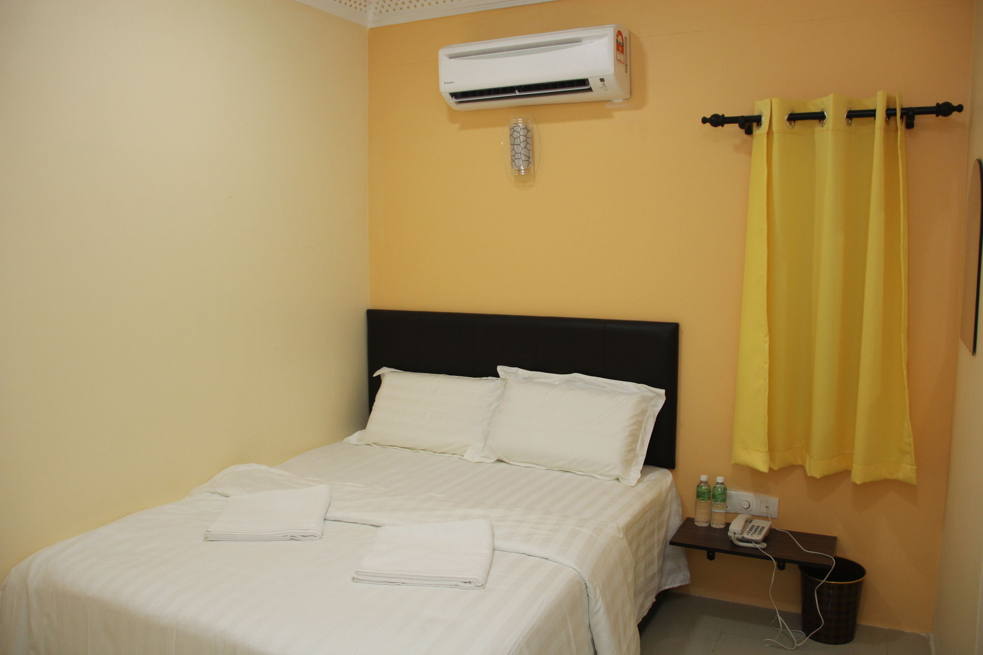 OYO 89665 Royale City Hotel