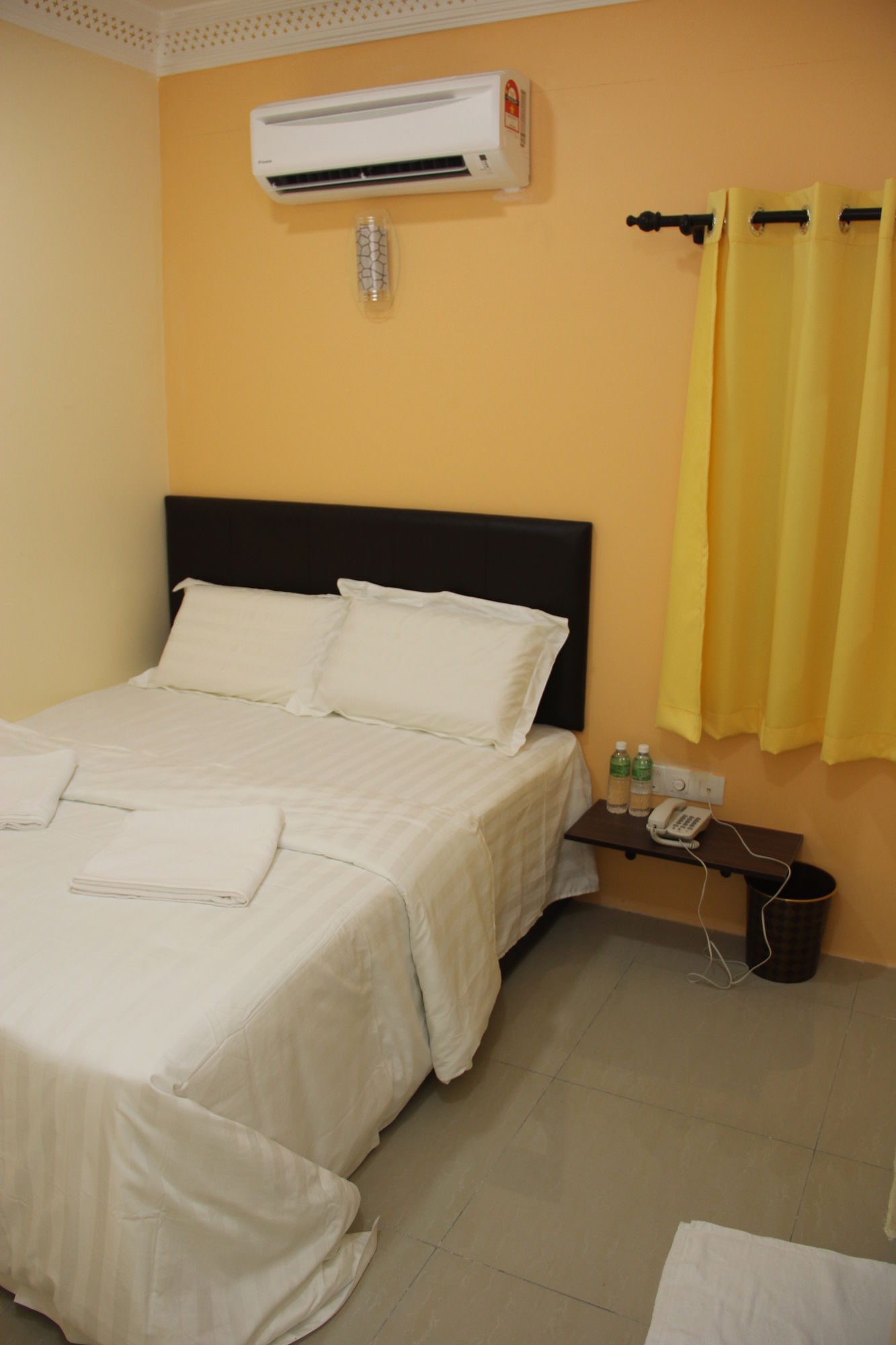 OYO 89665 Royale City Hotel