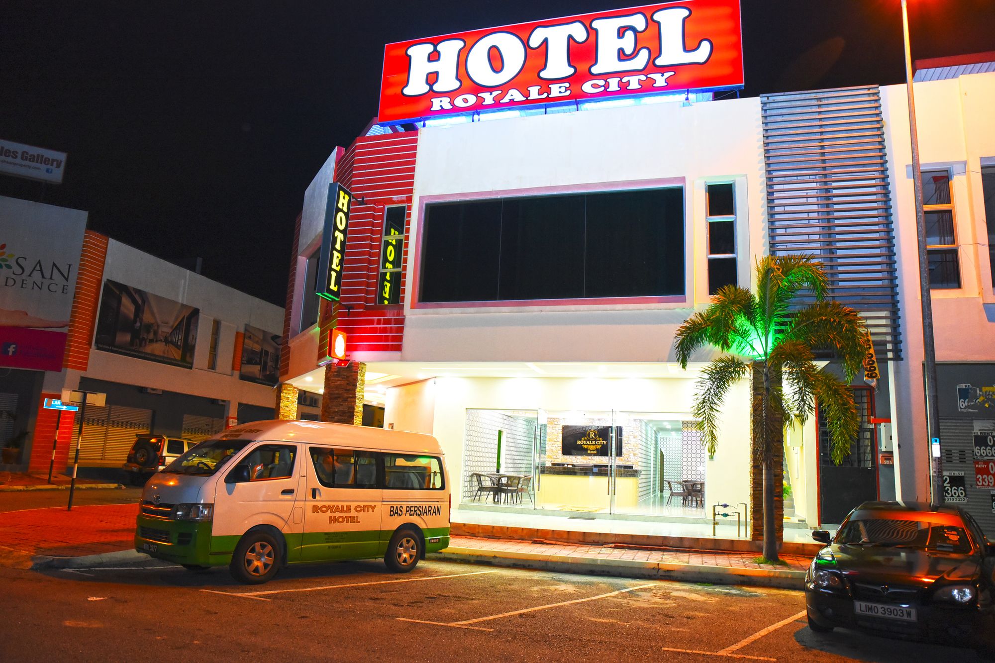 OYO 89665 Royale City Hotel