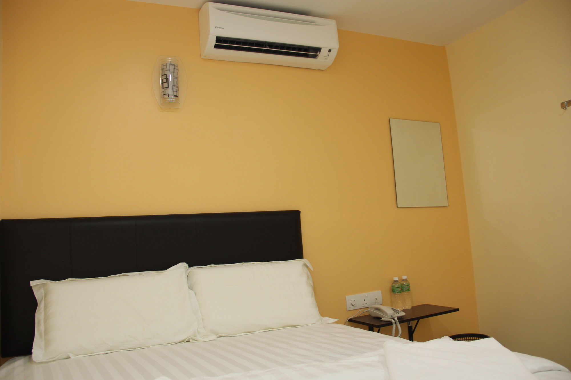 OYO 89665 Royale City Hotel