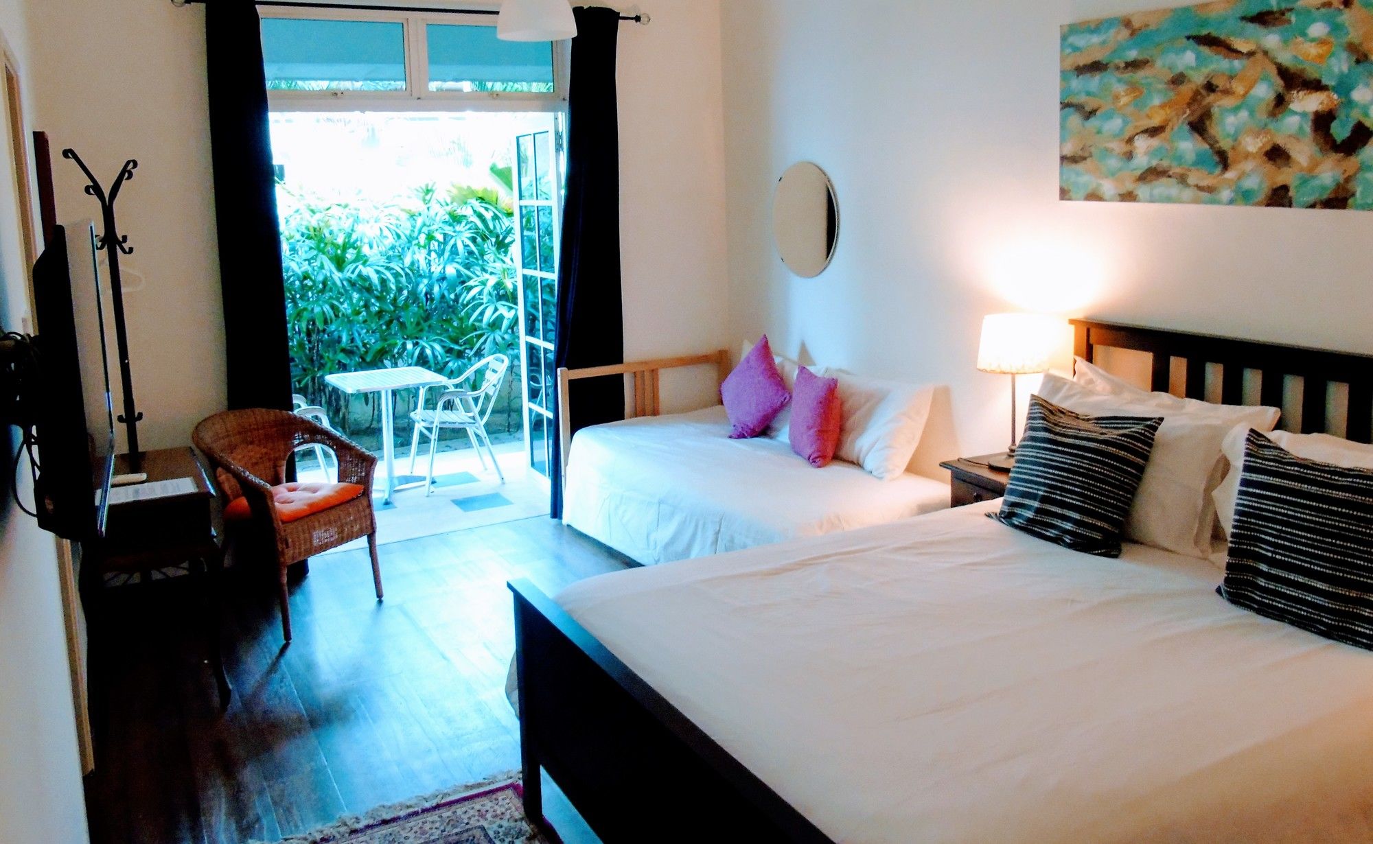 Rumah Putih Bed and Breakfast