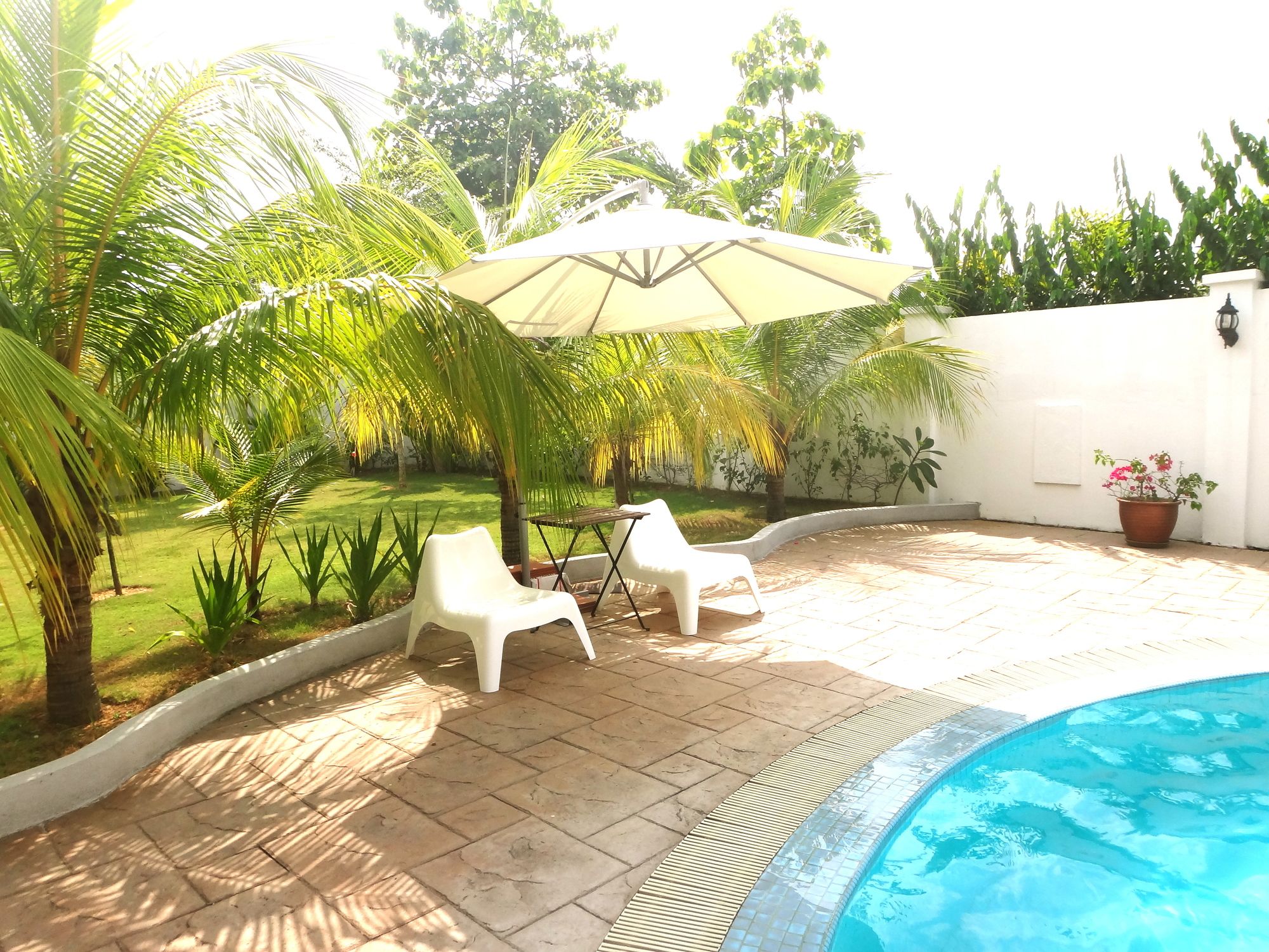 Rumah Putih Bed and Breakfast