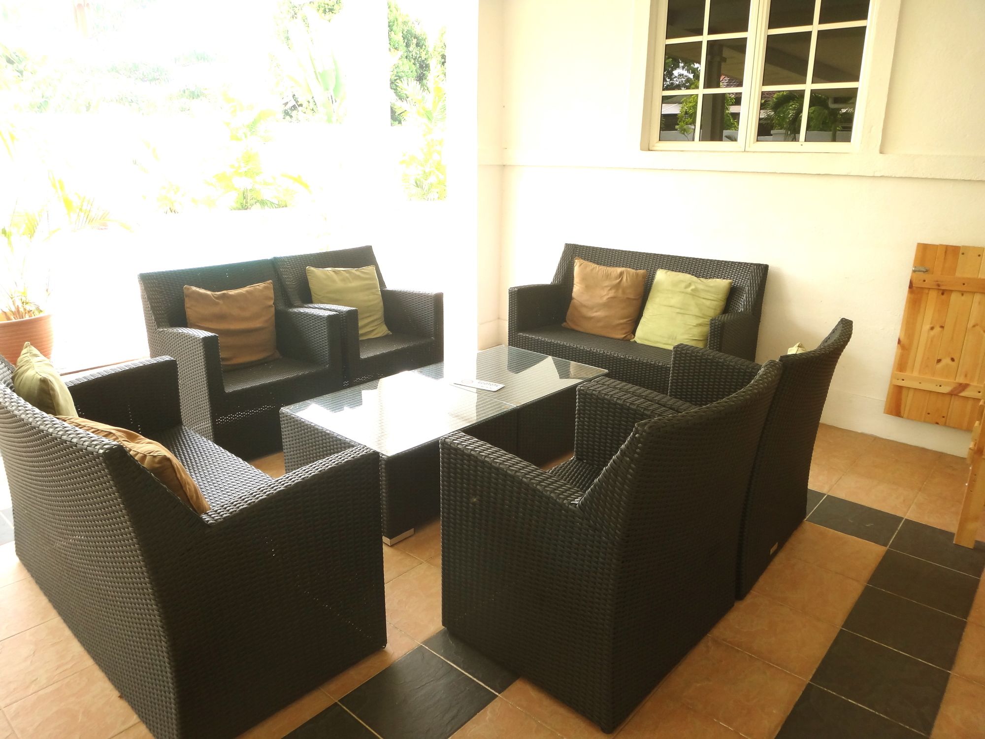 Rumah Putih Bed and Breakfast