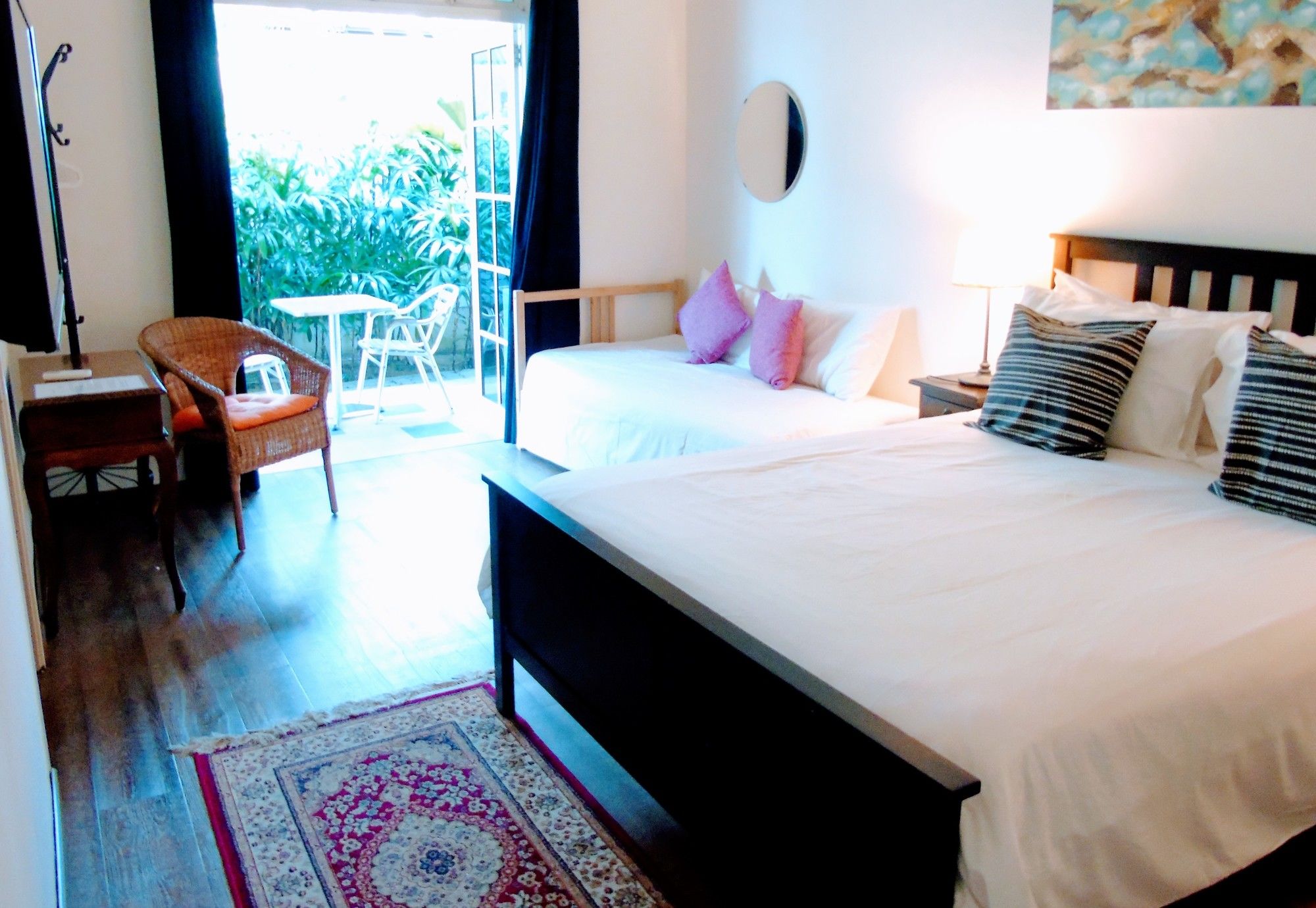 Rumah Putih Bed and Breakfast