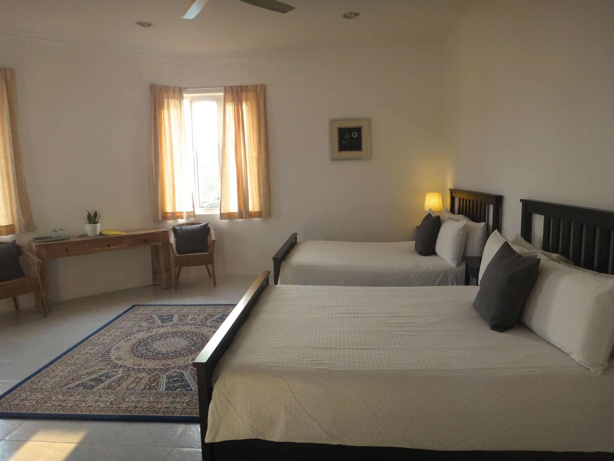 Rumah Putih Bed and Breakfast