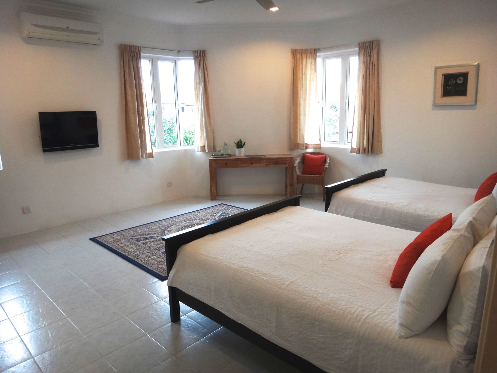 Rumah Putih Bed and Breakfast