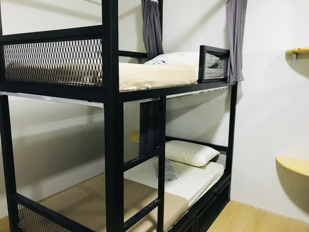 The Good Travelers Hostel At KLIA