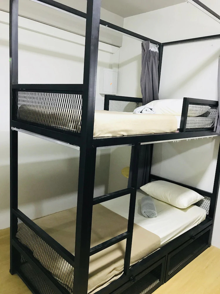 The Good Travelers Hostel At KLIA