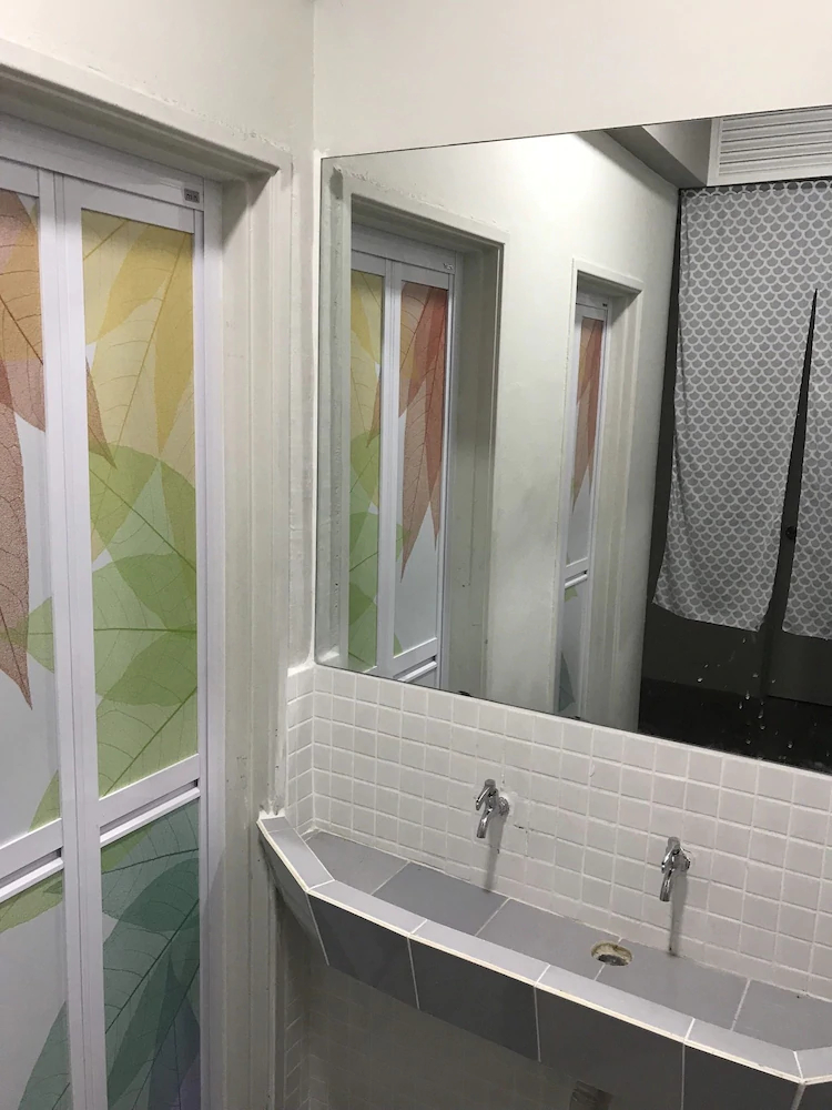 The Good Travelers Hostel At KLIA