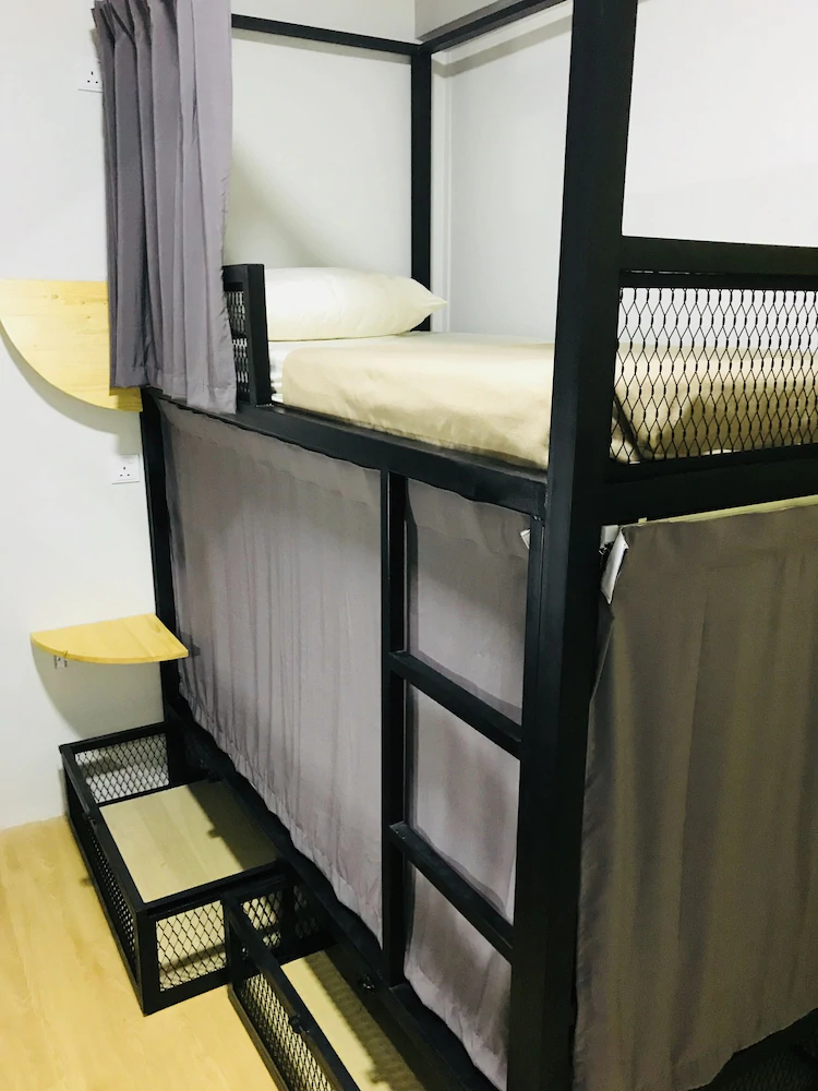 The Good Travelers Hostel At KLIA