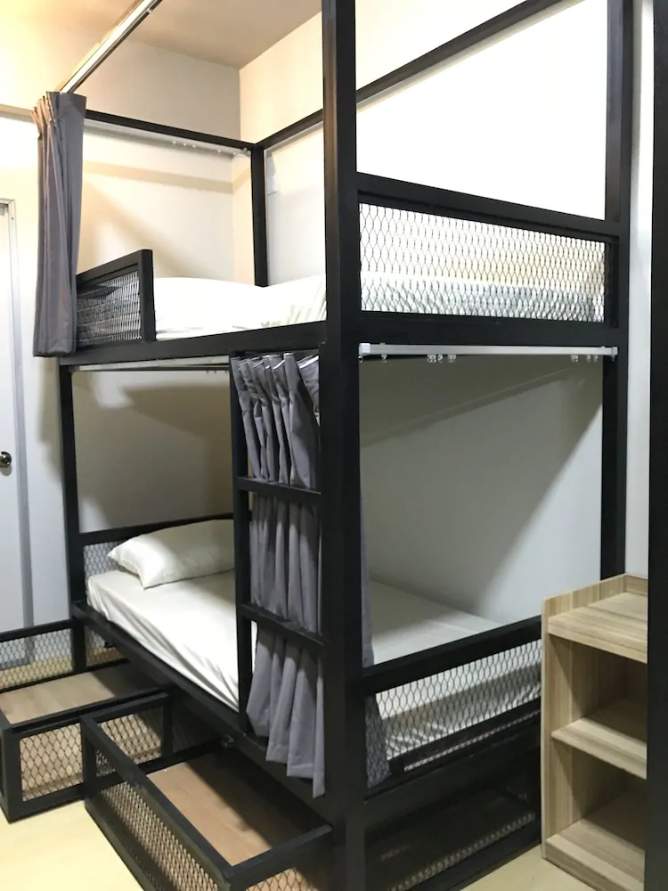 The Good Travelers Hostel At KLIA