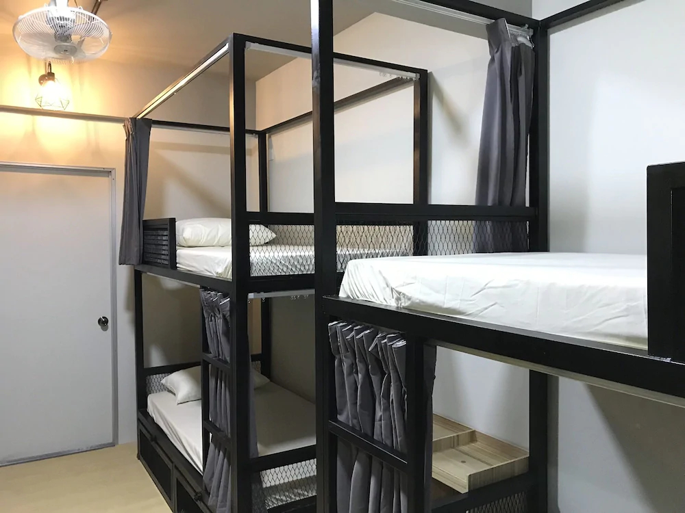 The Good Travelers Hostel At KLIA