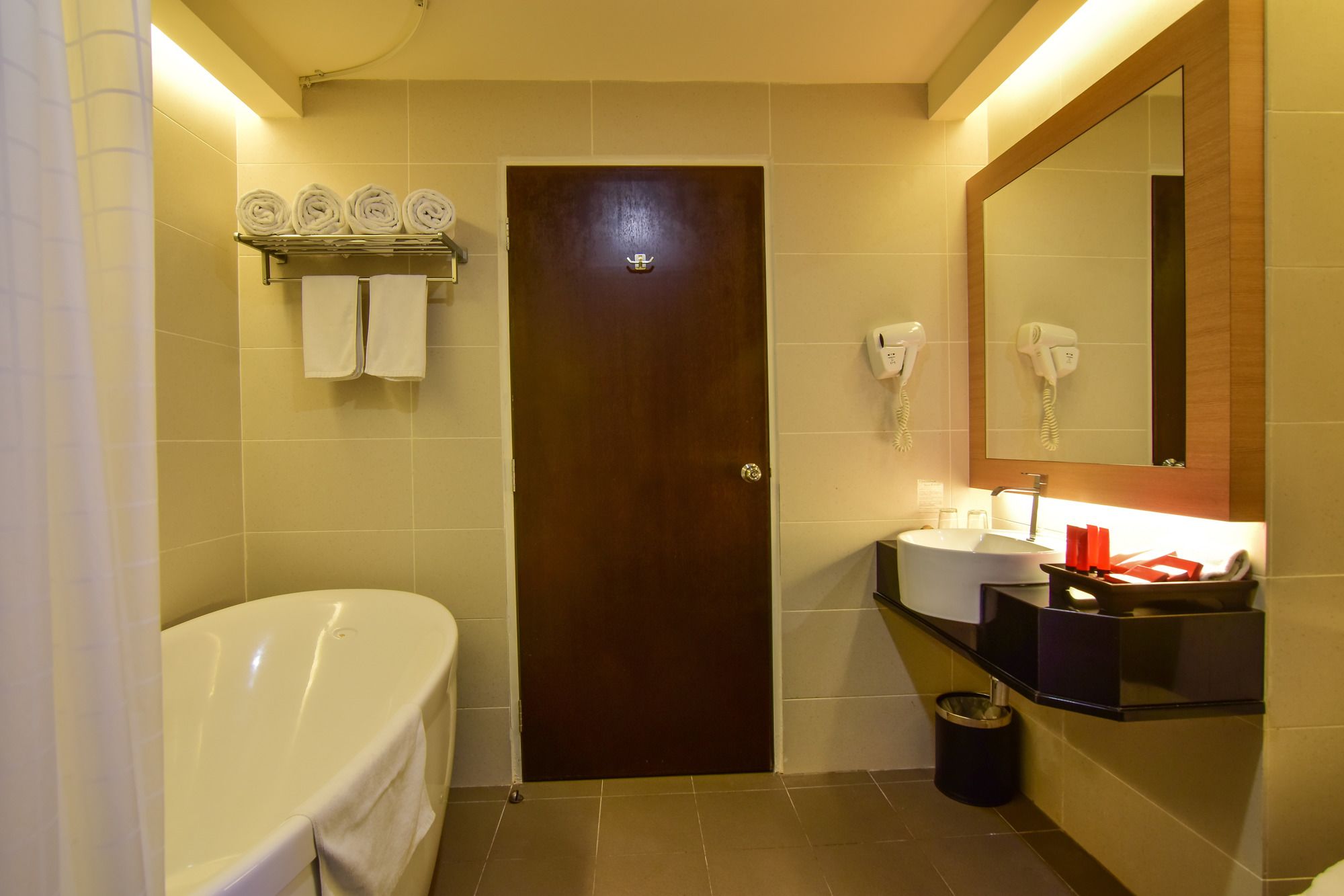 Hotel Sentral Seaview