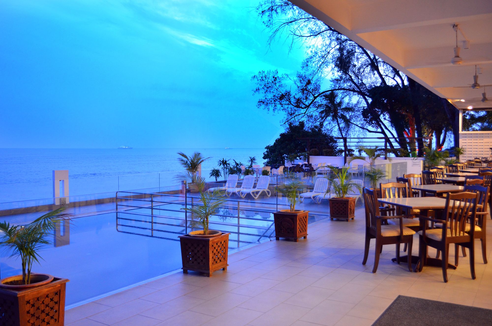 Hotel Sentral Seaview