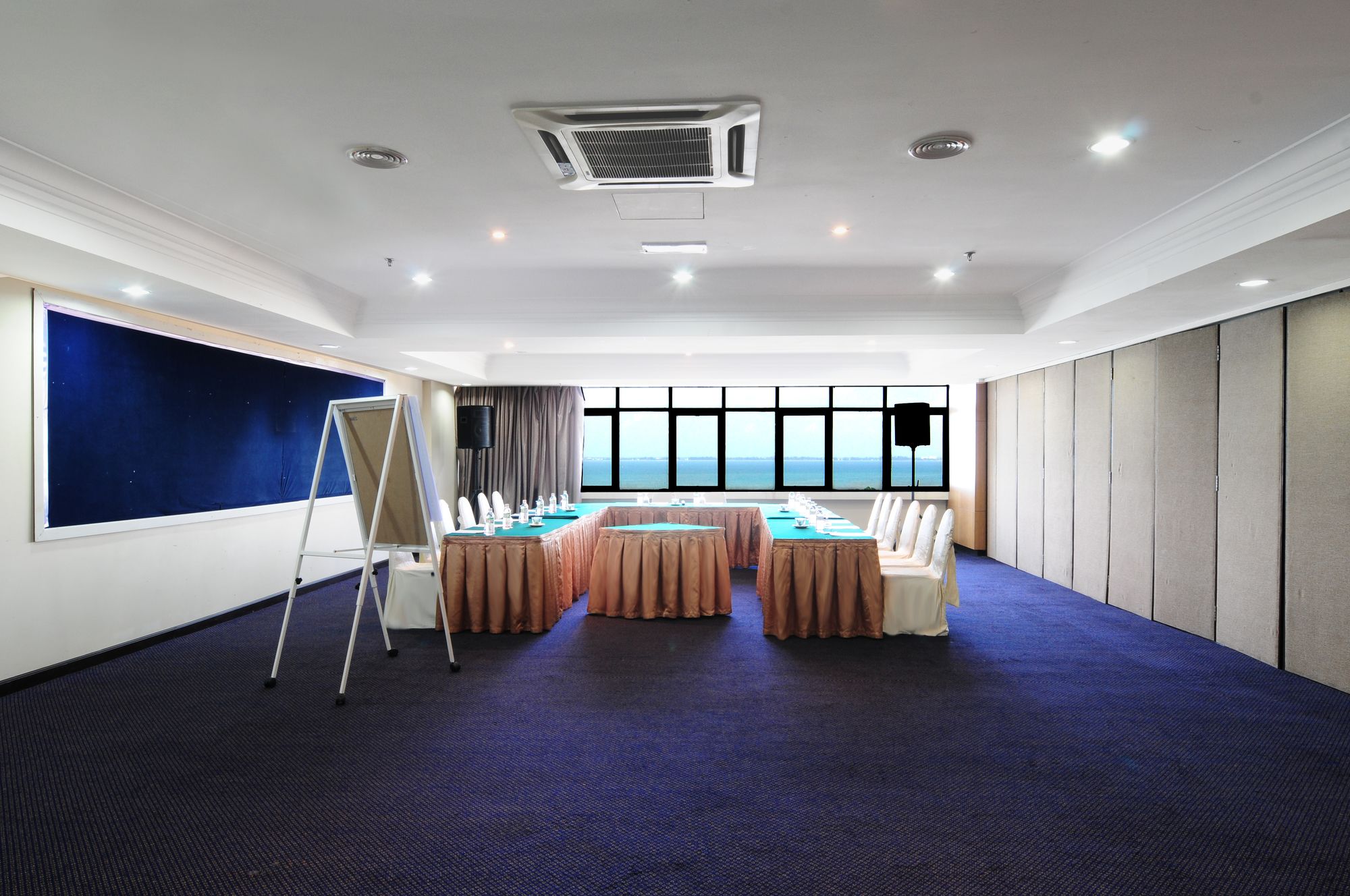 Hotel Sentral Seaview