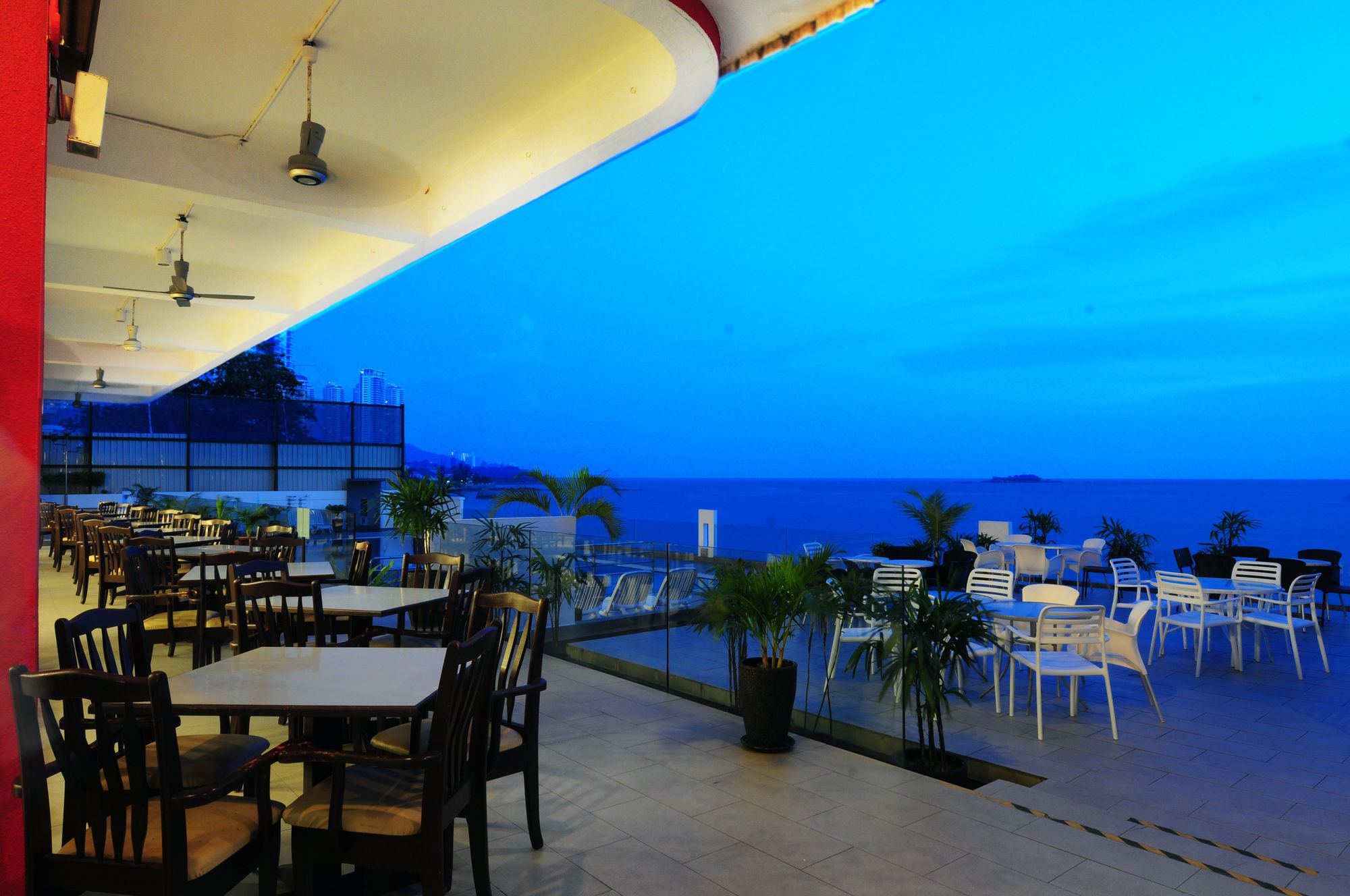 Hotel Sentral Seaview