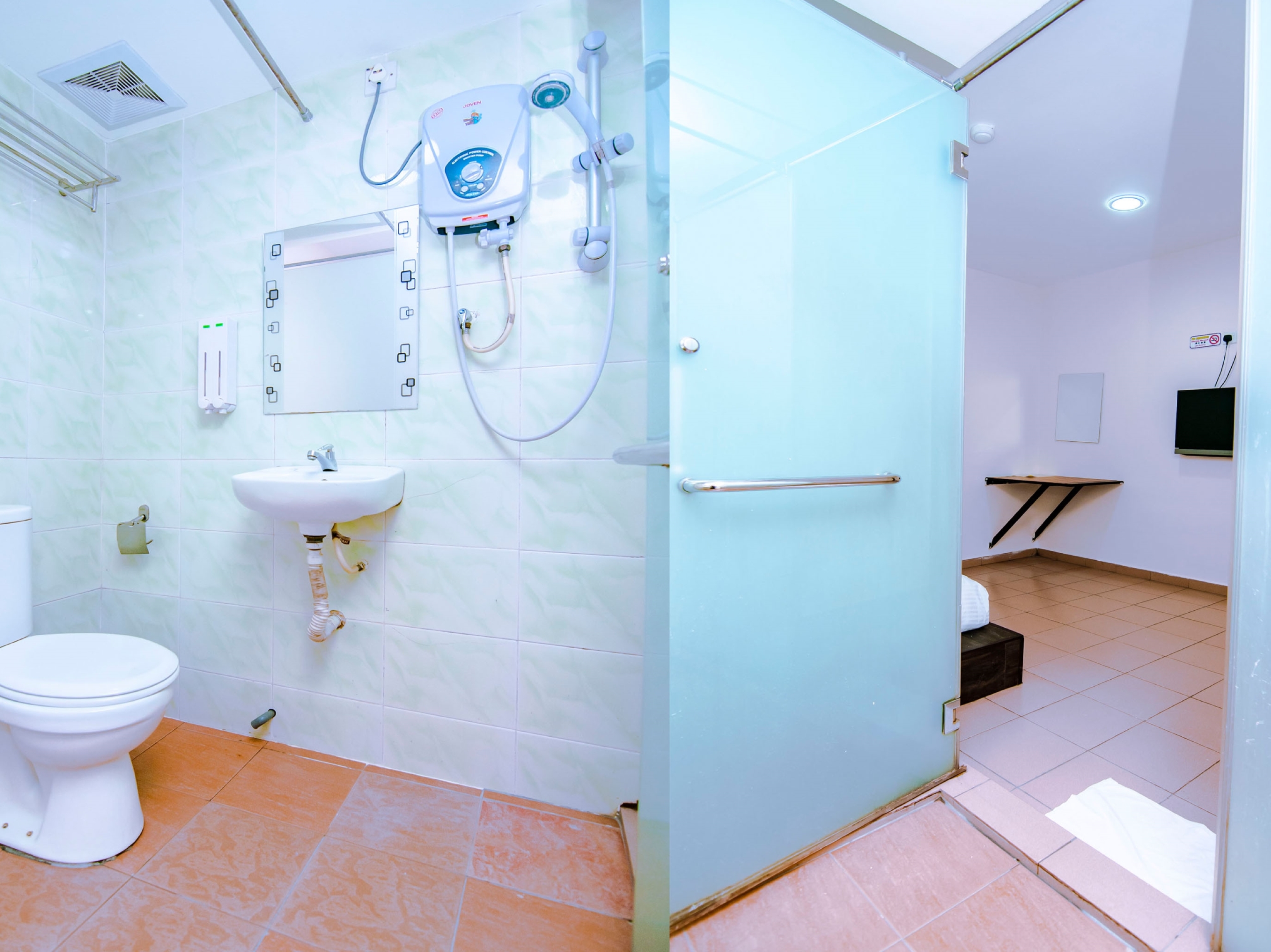 Hotel De Kiara By OYO Rooms