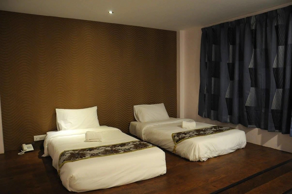 OYO 992 Red Orange Hotel Sdn Bhd Kuala Pilah
