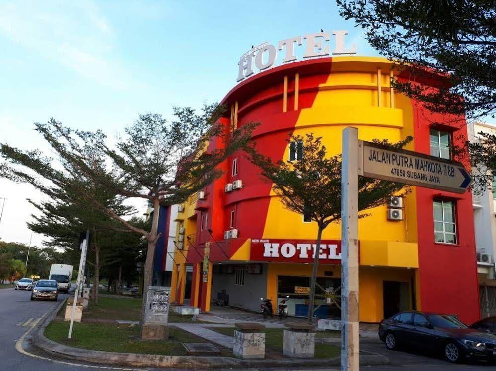 New Wave Hotel Nilai 1