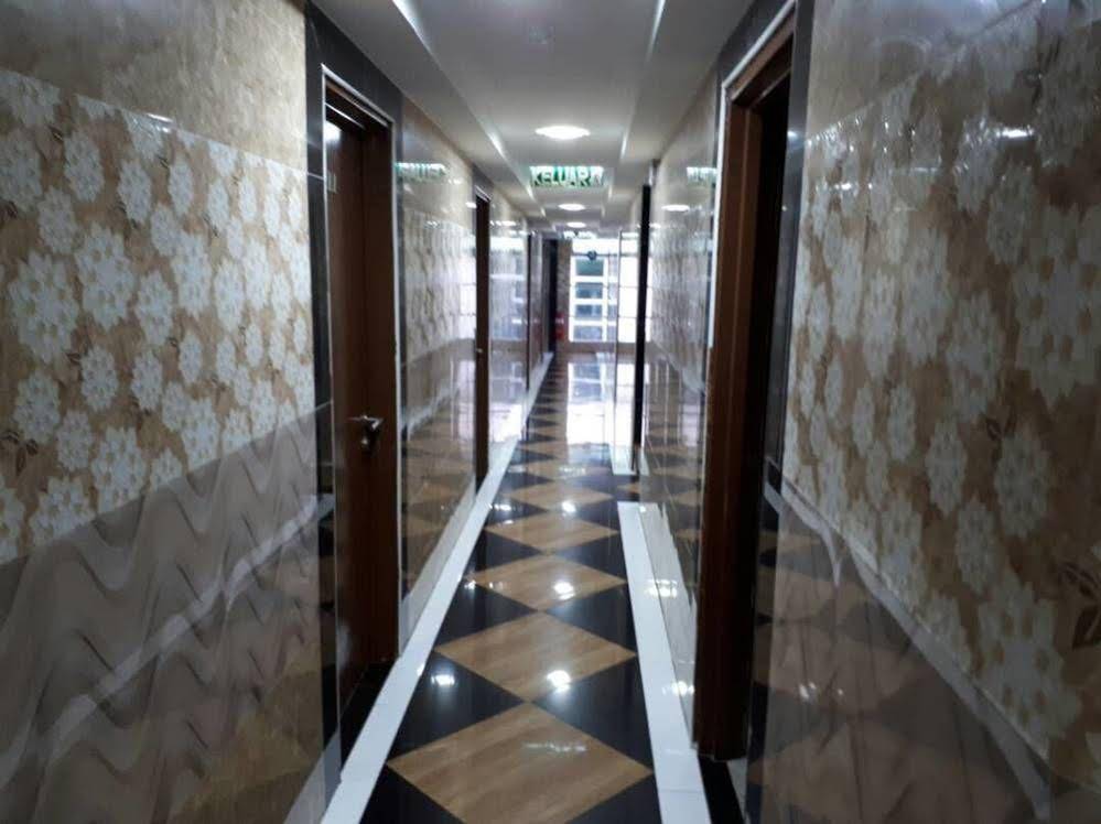 New Wave Hotel Nilai 1