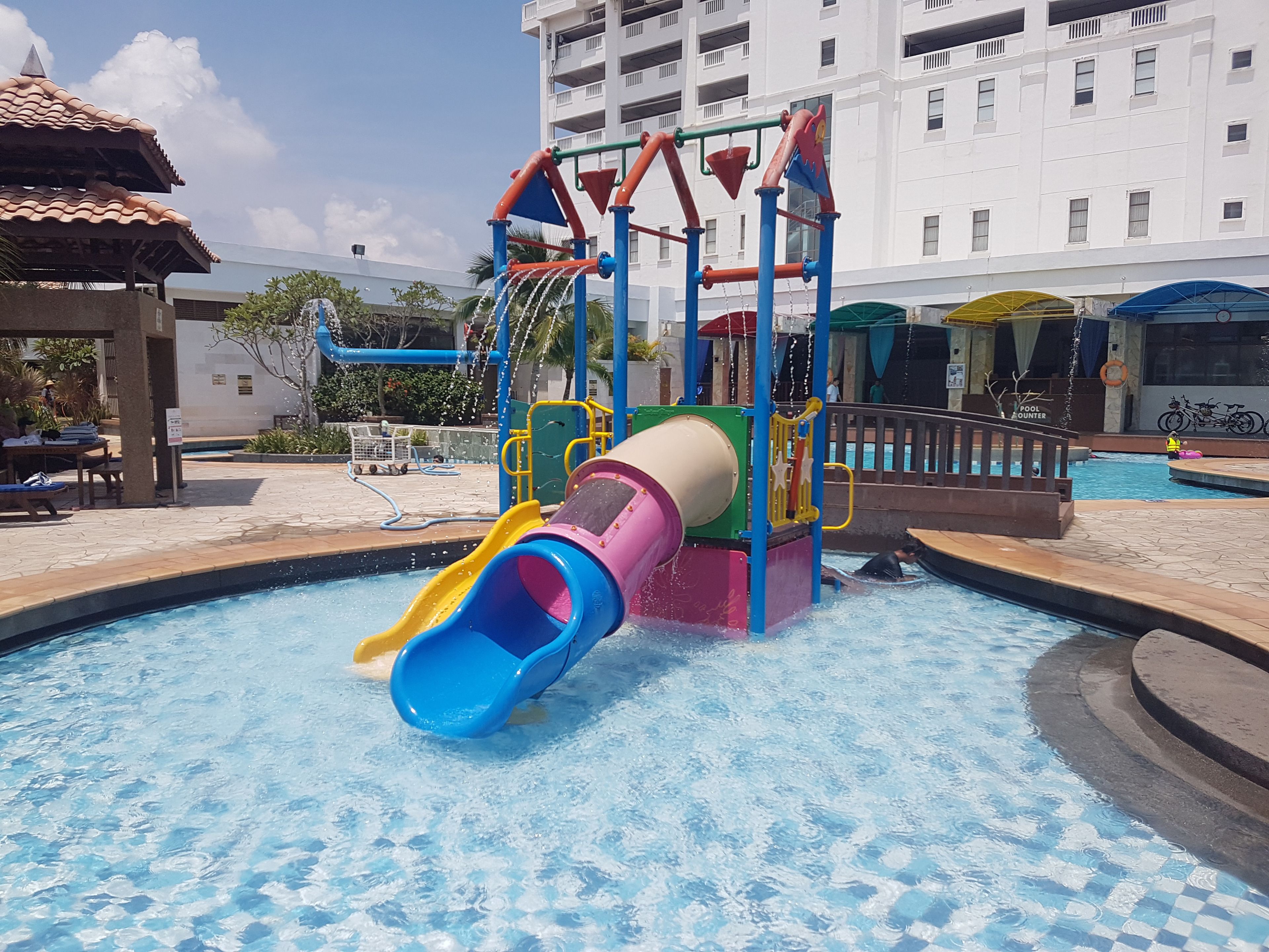 Crystal Private Water Chalet