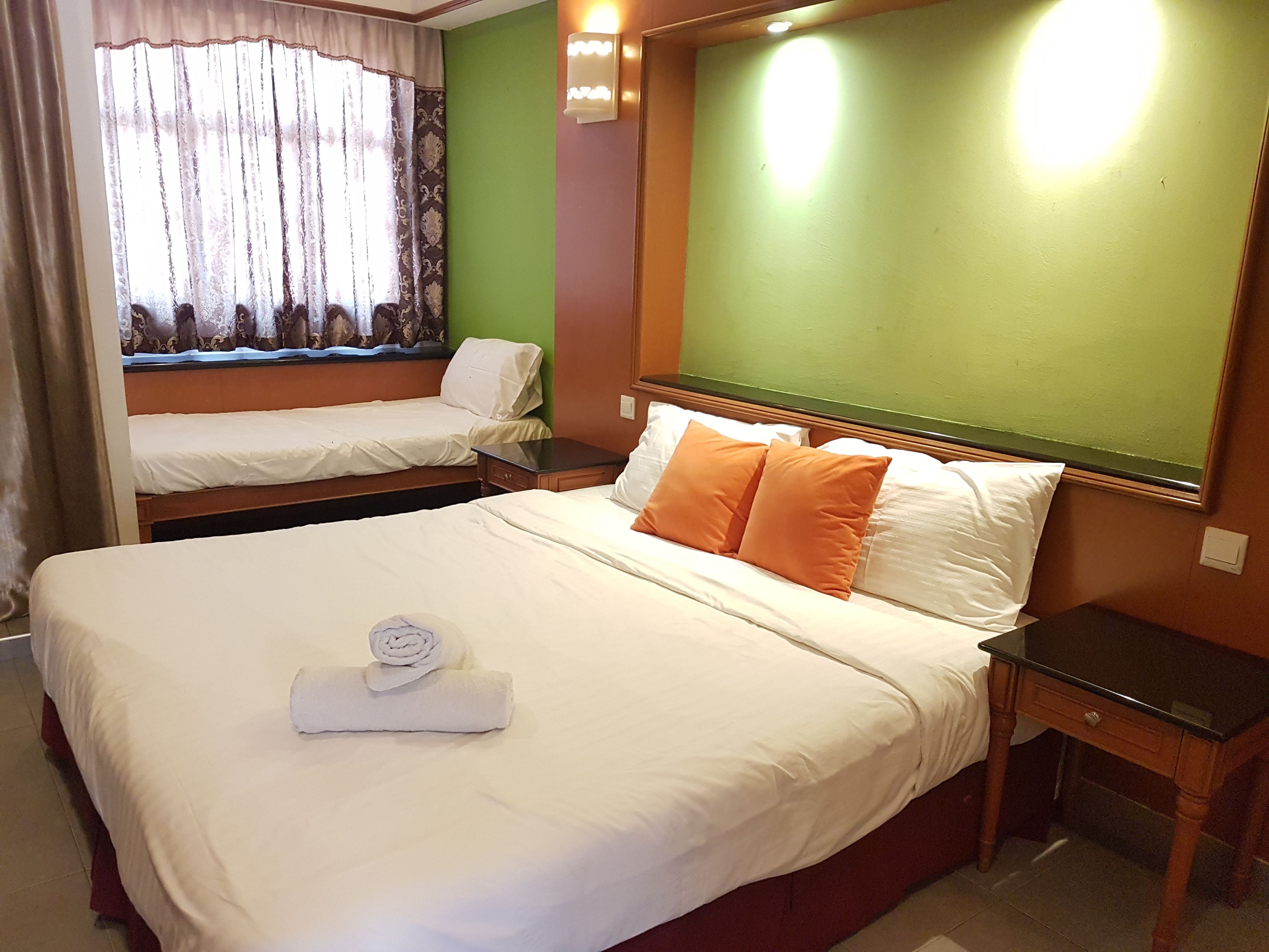 Crystal Private Water Chalet