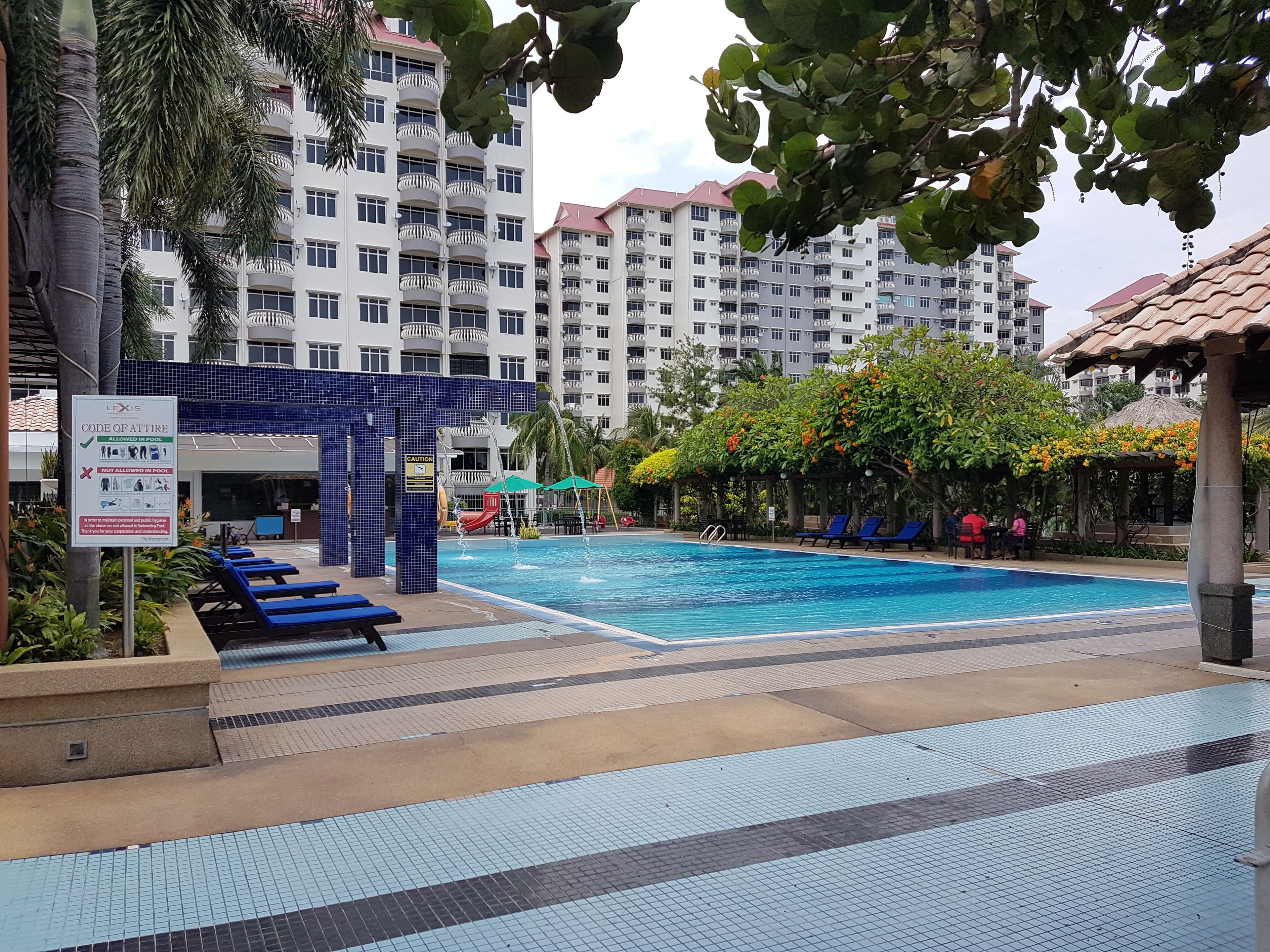 Crystal Private Water Chalet