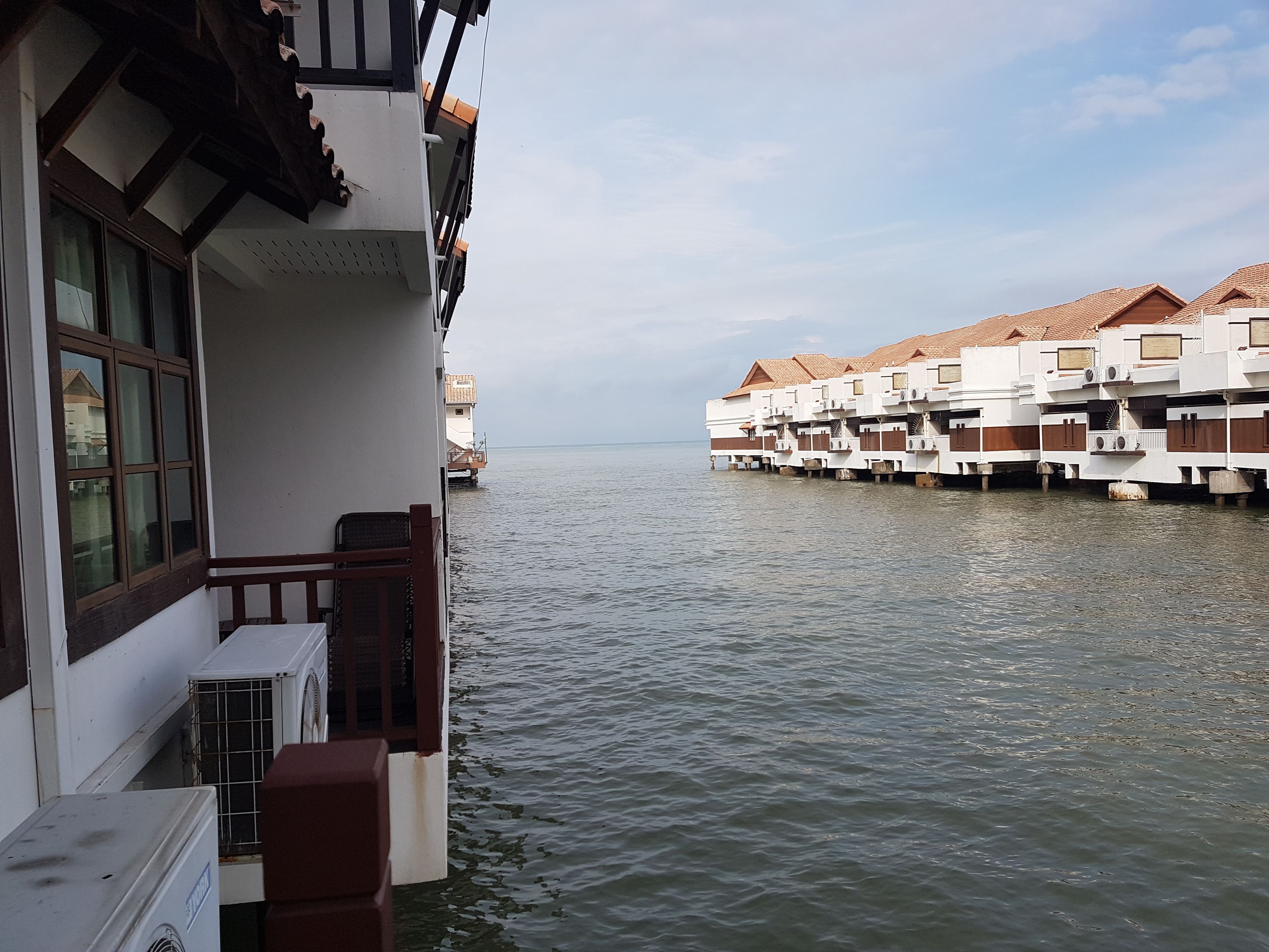 Crystal Private Water Chalet