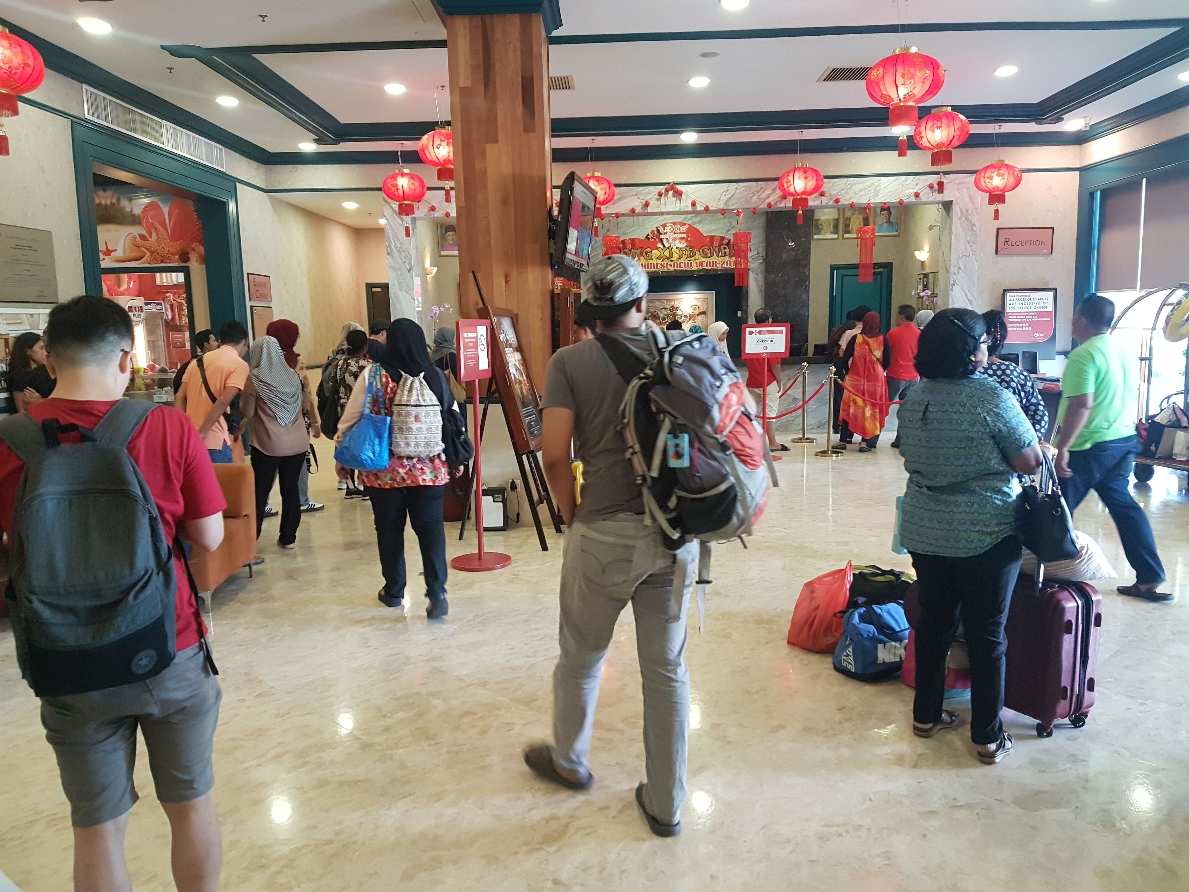 Crystal Private Water Chalet