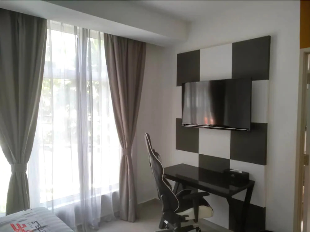 Hype Motorsports Hotel