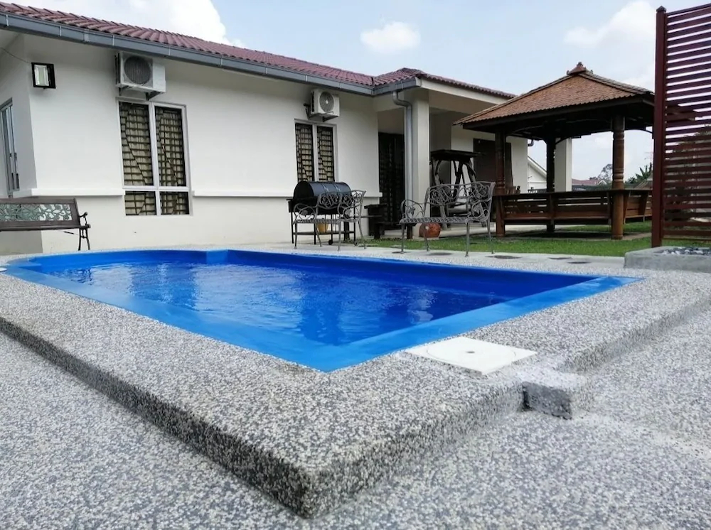 Nur Banglo Homestay Port Dickson